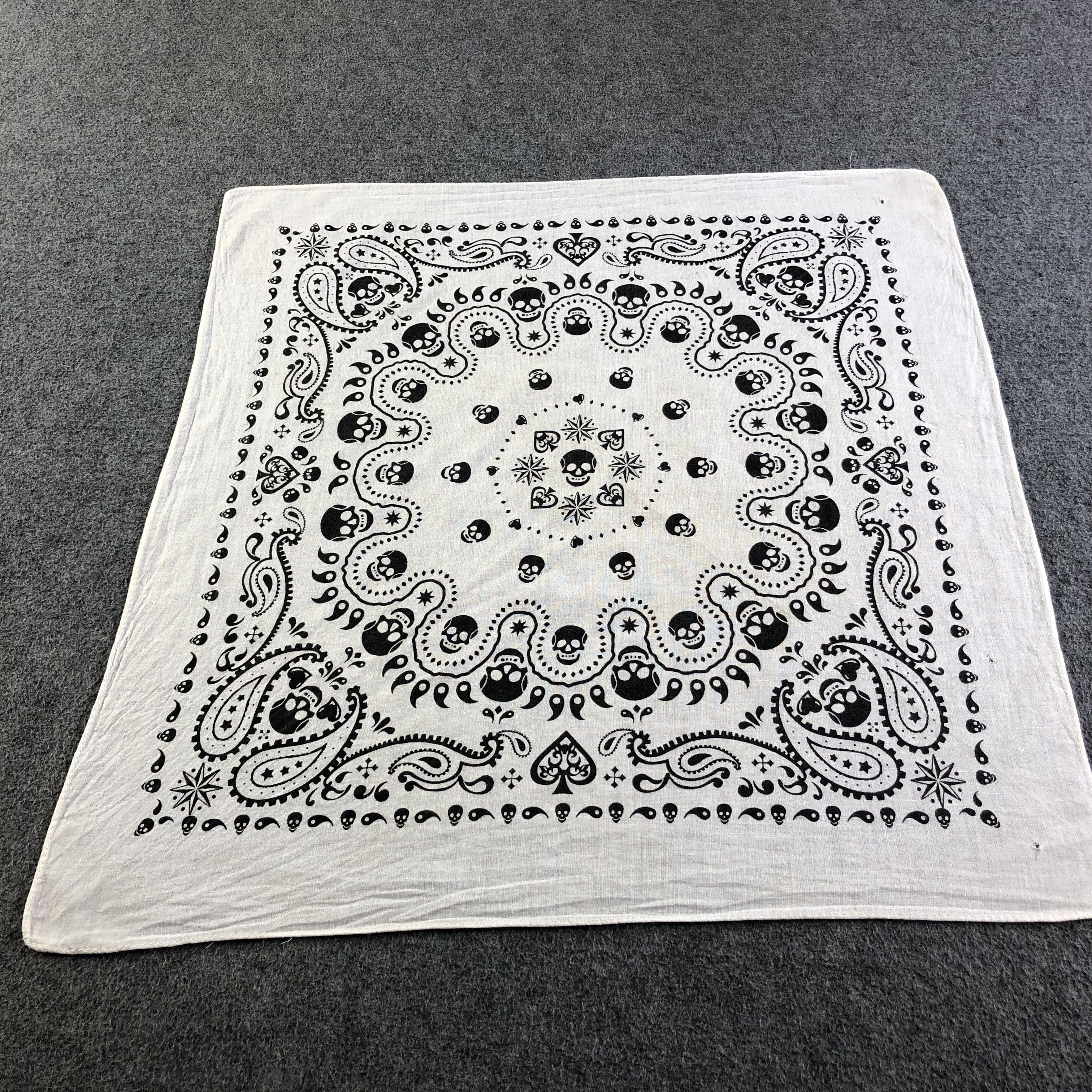 Seditionaries Skulls Paisley Bandana Neckerchief Handkerchief H2325 Size ONE SIZE - 3 Thumbnail
