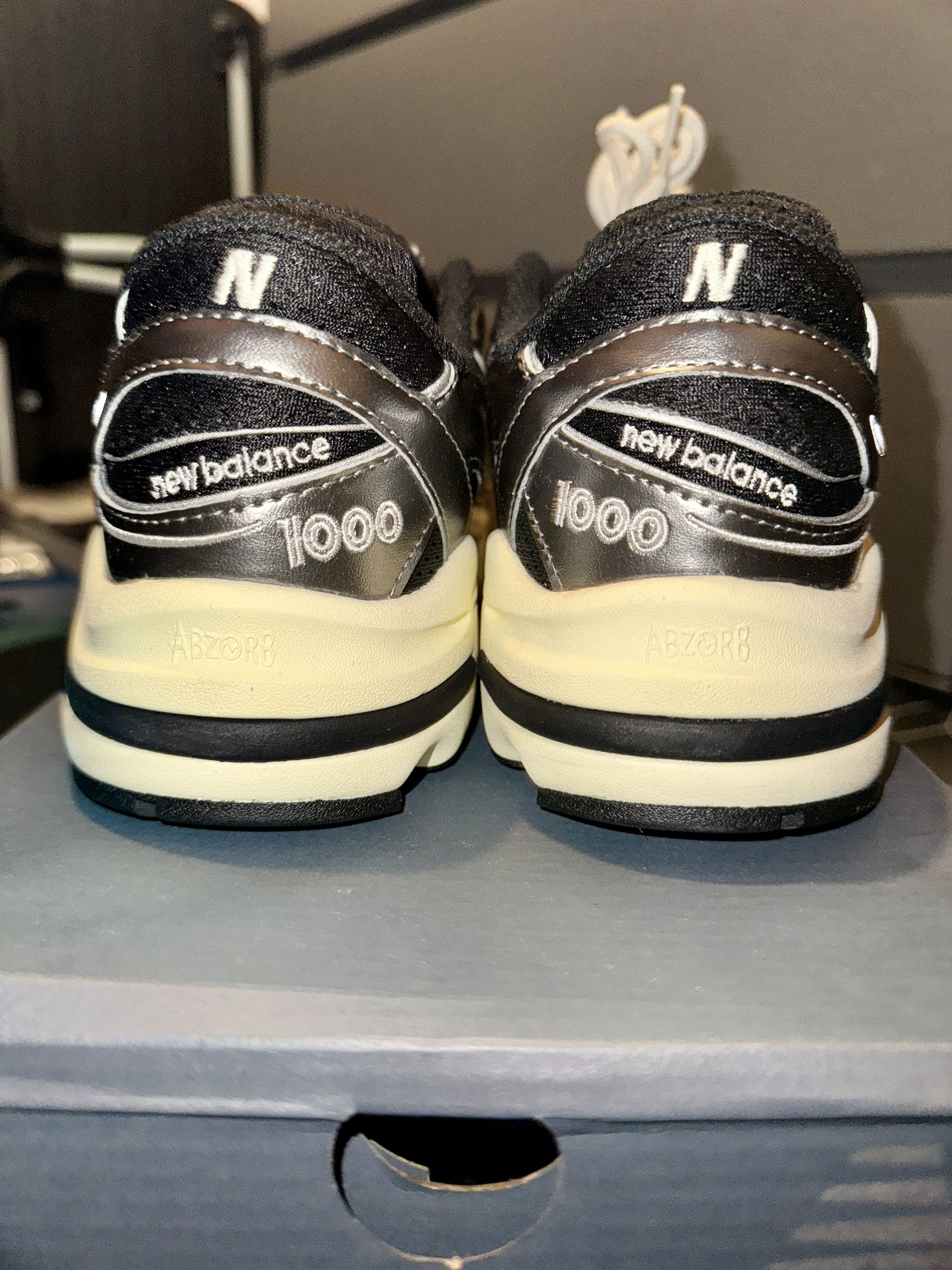 New Balance New Balance 1000 Silver Metallic Size US 6.5 / EU 39-40 - 5 Thumbnail
