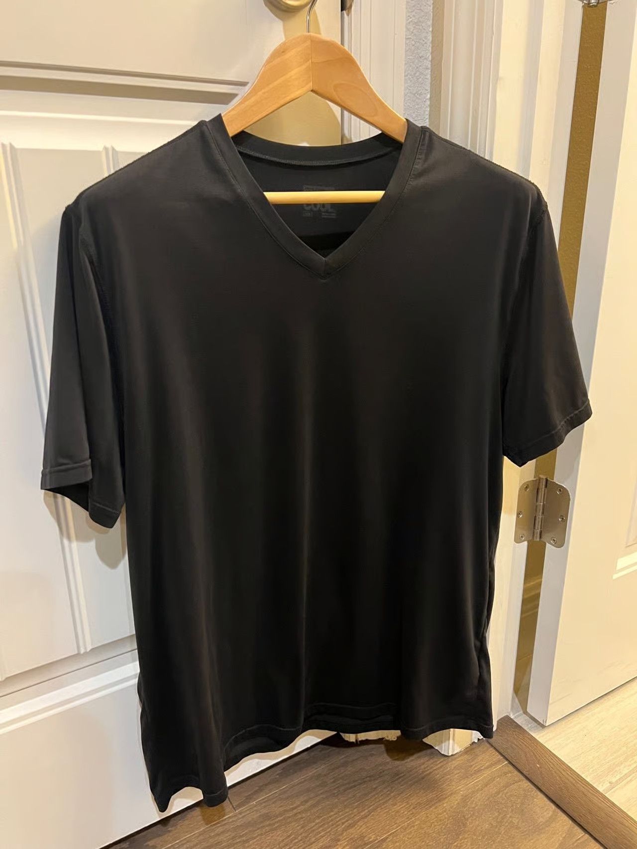 Other 32 Degrees Cool Men's V-Neck Tee | Black | Activewear Size US L / EU 52-54 / 3 - 3 Thumbnail