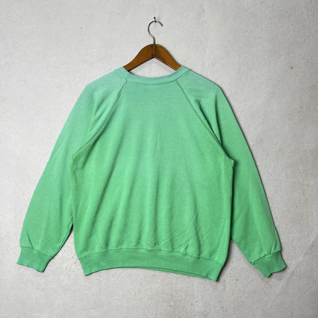 Hanes Vintage 80s Hanes Blank Raglan Sweatshirt Size US L / EU 52-54 / 3 - 8 Thumbnail
