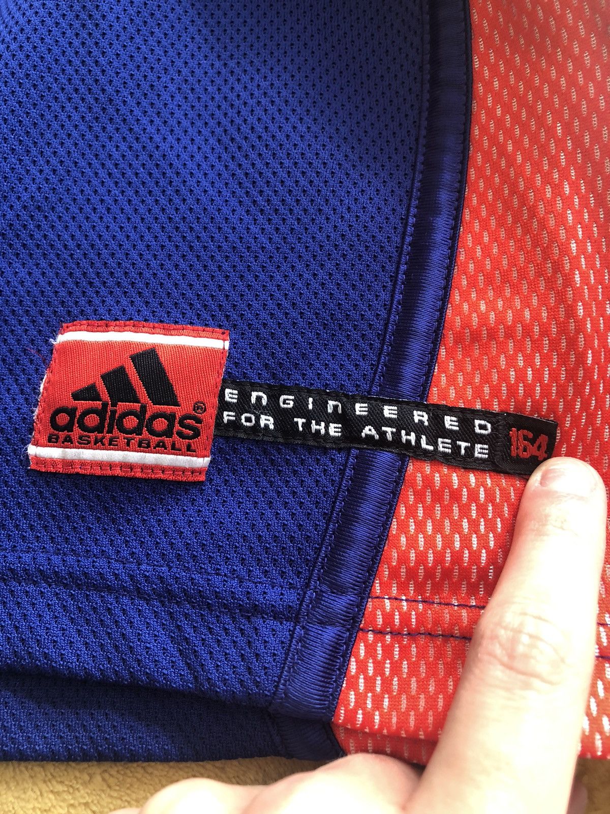 Adidas × Vintage VINTAGE ADIDAS BASKETBALL RETRO STYLE SWEATSHIRT ZIP JERSEY Size US L / EU 52-54 / 3 - 2 Thumbnail