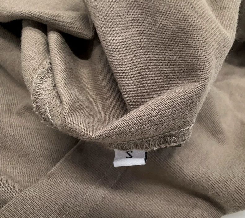 Balenciaga Balenciaga SS23 Ripped Letter Logo Vintage Crewneck Short Size US S / EU 44-46 / 1 - 4 Thumbnail