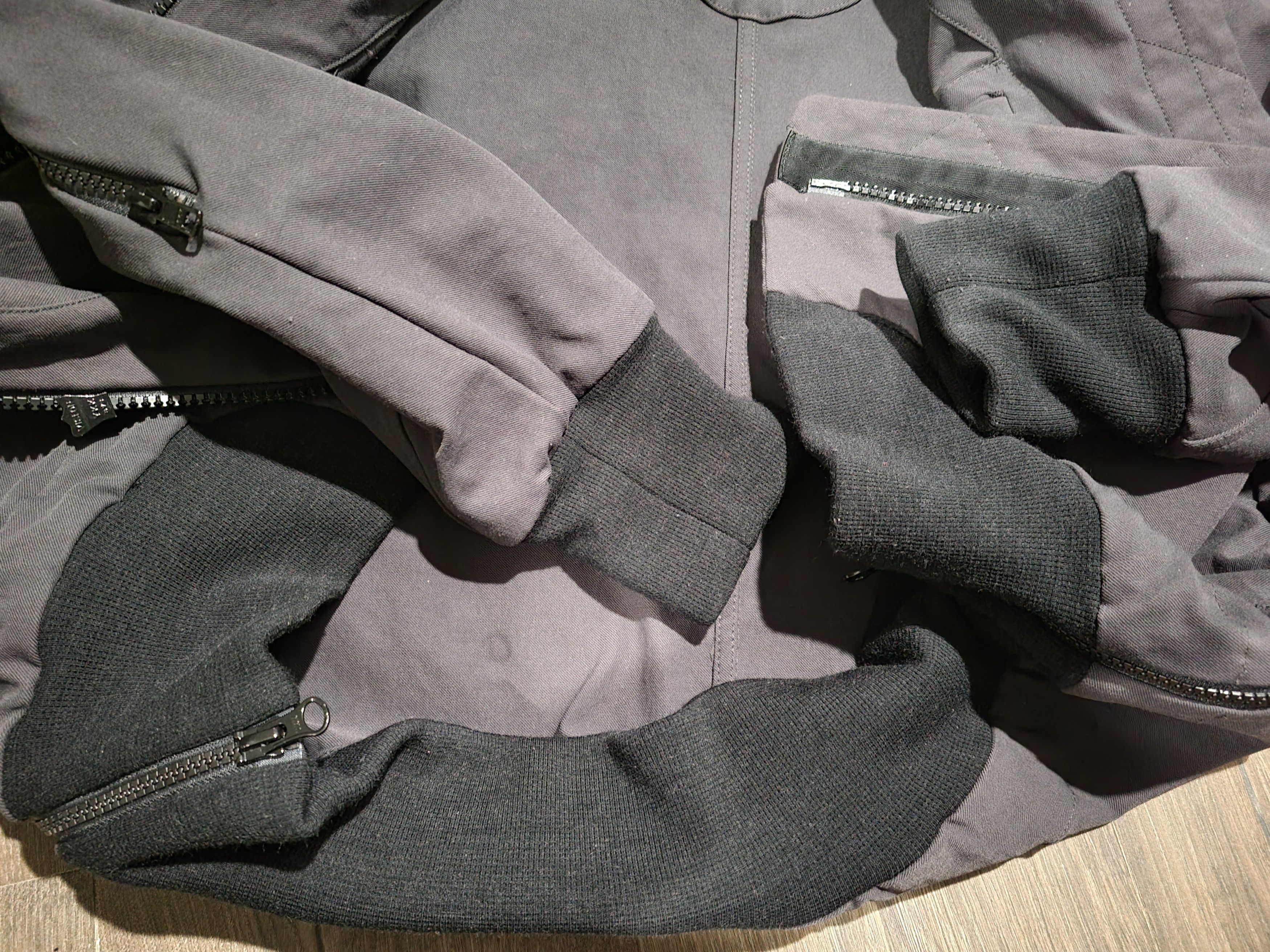 Outlier Bombtwill Bombshell Size US M / EU 48-50 / 2 - 6 Thumbnail
