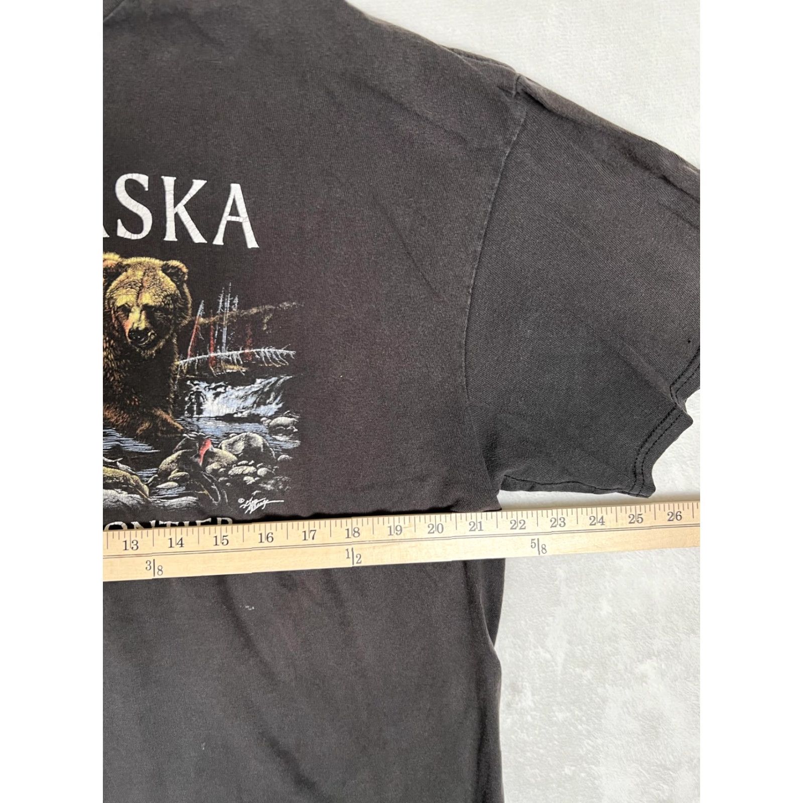 Vintage VINTAGE Alaska Bear T-Shirt Mens Large Black The Last Frontier Souvenir Nature Shirt Mens Large Black Bear Graphic Print 90s Size US L / EU 52-54 / 3 - 6 Thumbnail
