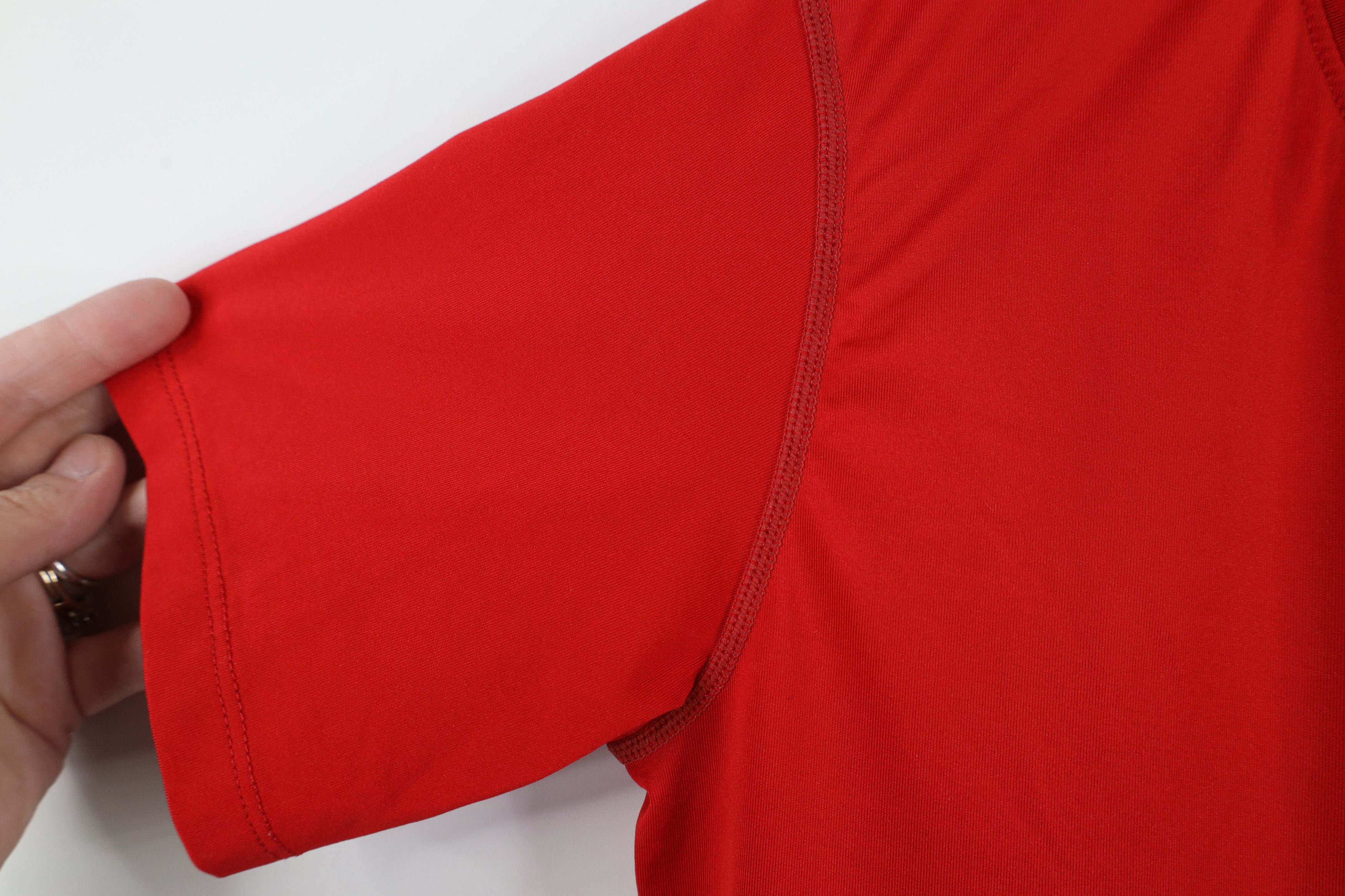 Nike × Vintage Nike Pro Combat Compression Gym Training V-Neck T-Shirt Red Size S / US 4 / IT 40 - 8 Thumbnail