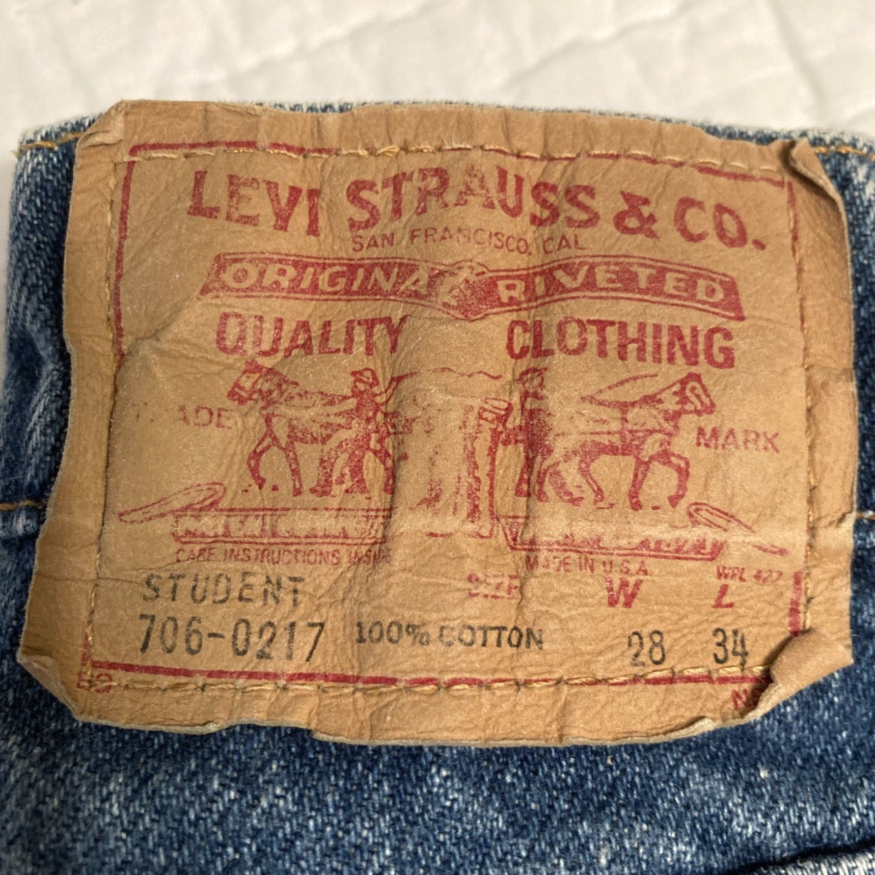 Levi's VINTAGE Levi's Student 706-0217 Jeans 28W 34L Straight Blue 80s Mens Incredible Cond Size US 28 / EU 44 - 2 Thumbnail