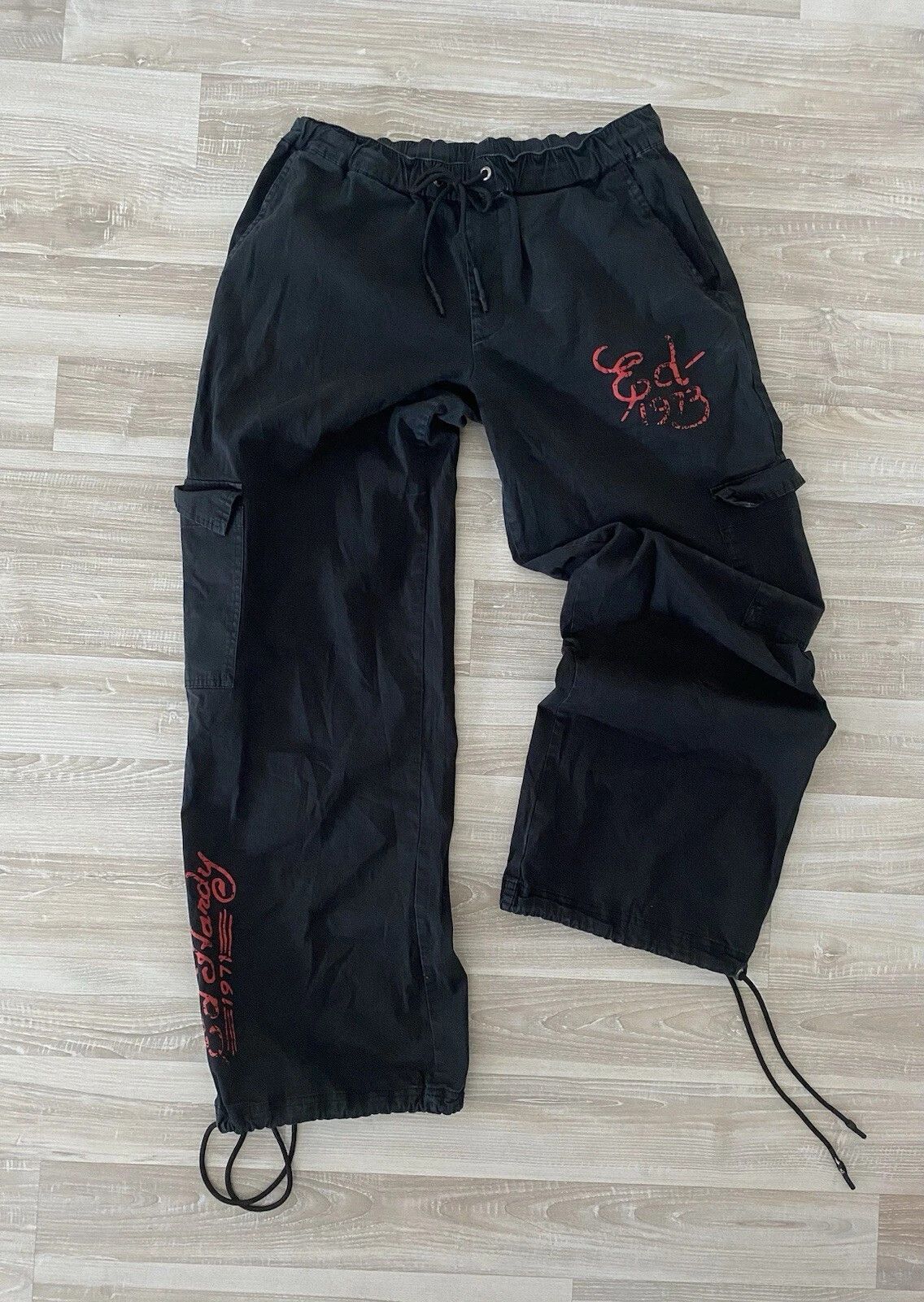 Ed Hardy Ed hardy x UO exclusive black cargo pants Sz L Women Size 30" / US 8 / IT 44 - 6 Thumbnail