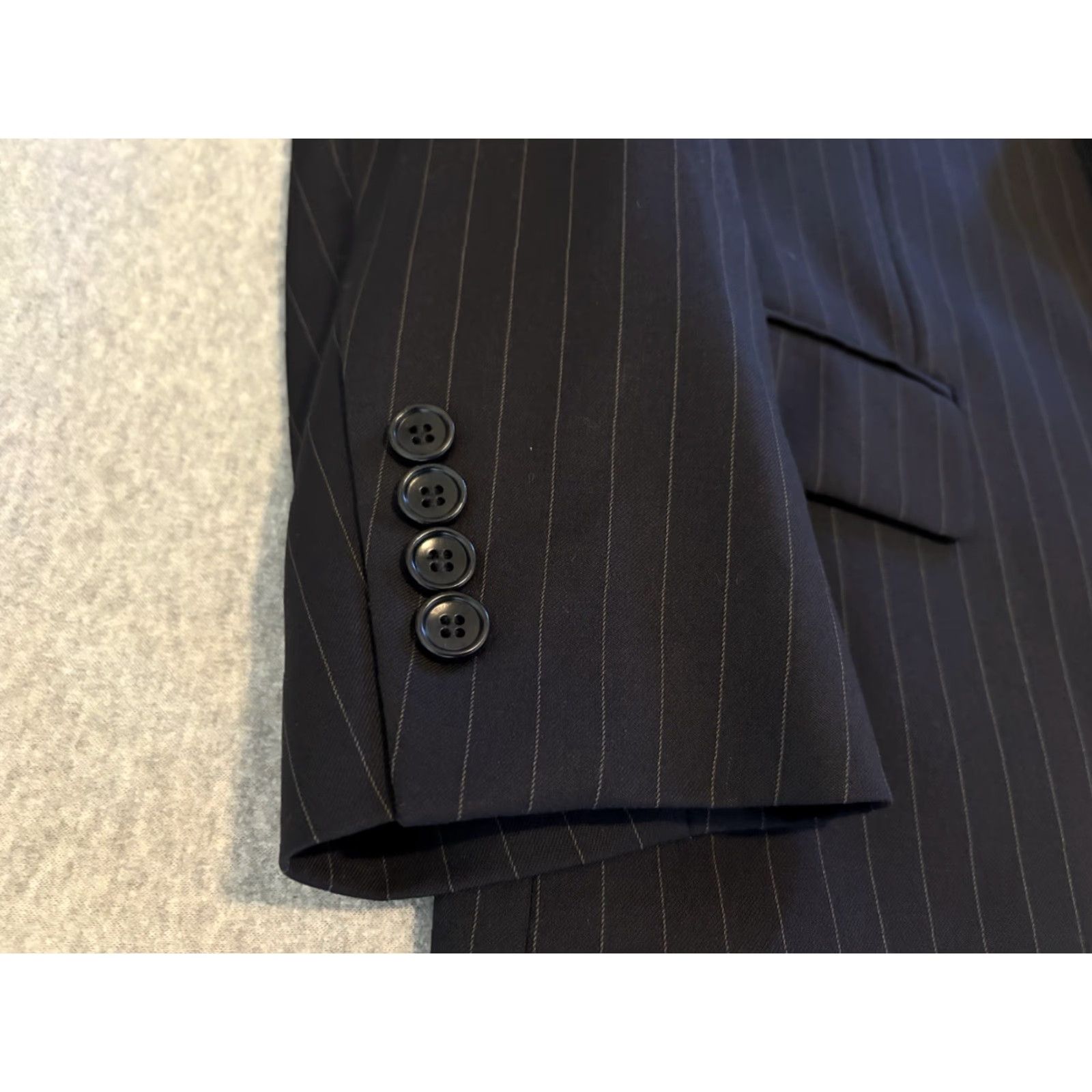 Brooks Brothers Brooks Brothers 1818 Fitzgerald Wool Navy Striped Jacket Blazer Sport Coat 38S Men Wool Stripe Two Button Short Blue Regular Jacket Coat Mens Size 38R - 3 Thumbnail