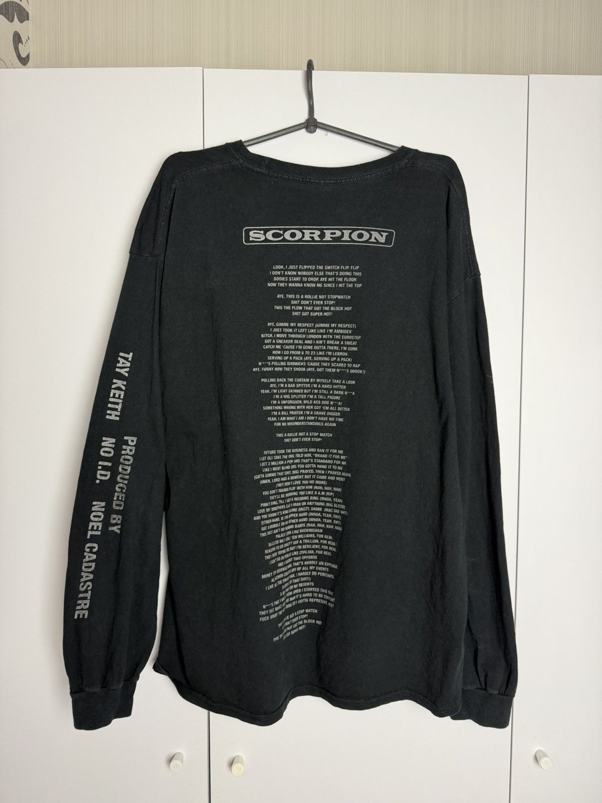 Drake Drake Scorpion tour reflective logo distressed longsleeve Size US XL / EU 56 / 4 - 1 Thumbnail
