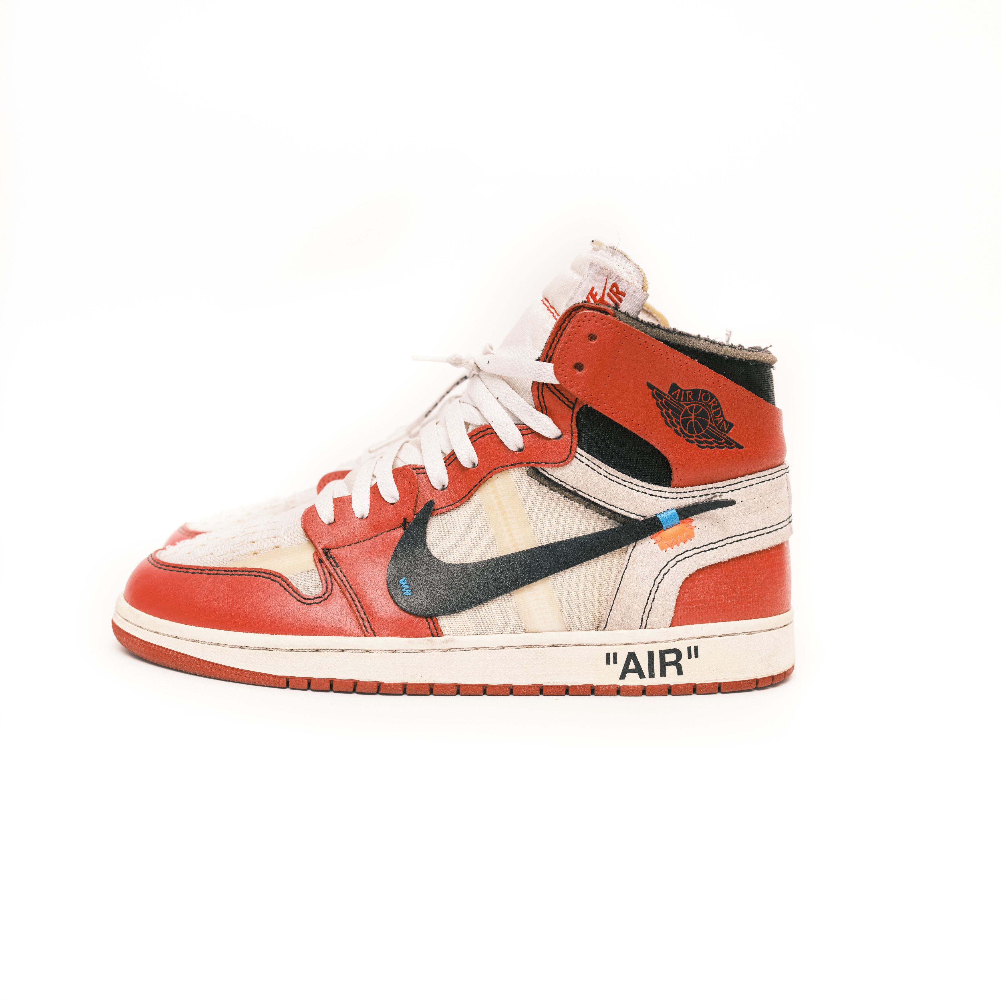 Jordan Brand Nike Air Jordan Chicago 1 Off White Virgil Size 11 Size US 11 / EU 44 - 1 Thumbnail