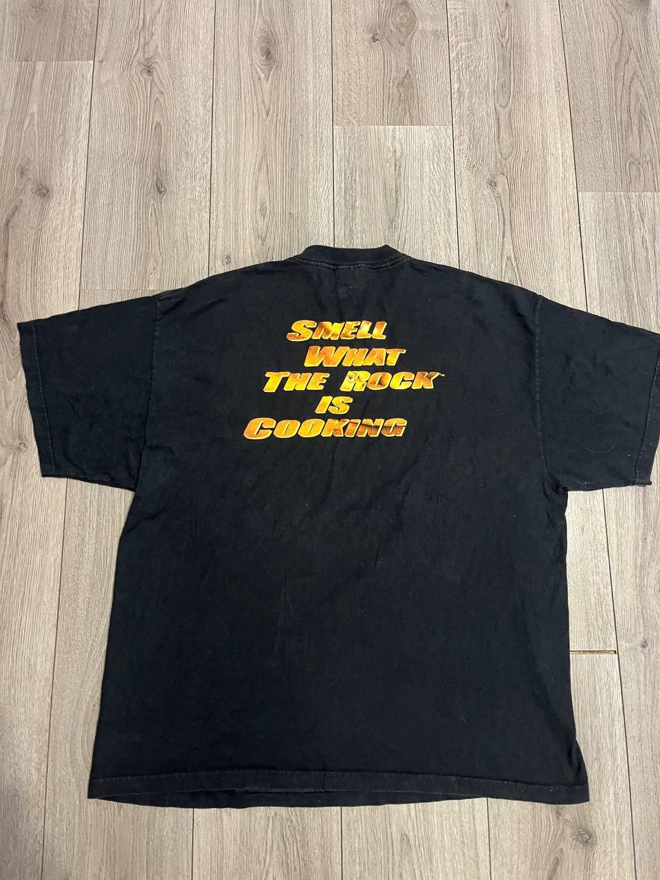 AAA × Vintage Rare Vintage WWF Wrestling The ROCK HARD Dwayne Johnson 1 Size US XXL / EU 58 / 5 - 7 Thumbnail
