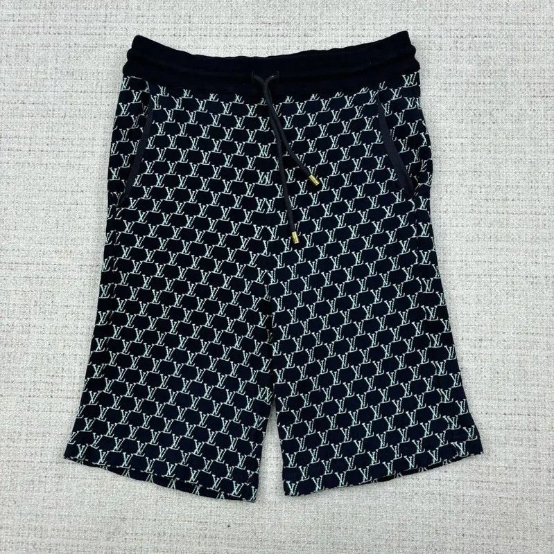 Louis Vuitton Louis Vuitton Men's Summer Color-Block Shorts 0089 Size US 32 / EU 48 - 1 Thumbnail