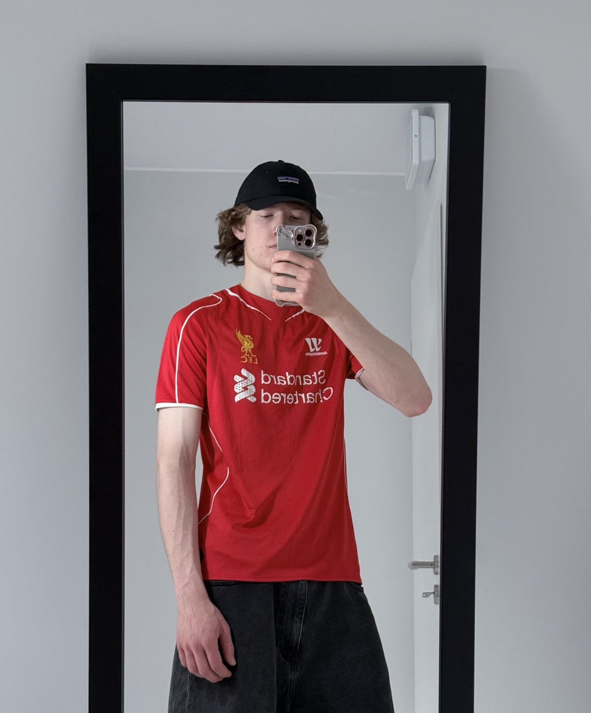 Other Vintage FC Liverpool sportswear y2k streetwear t-shirt Size US M / EU 48-50 / 2 - 3 Thumbnail