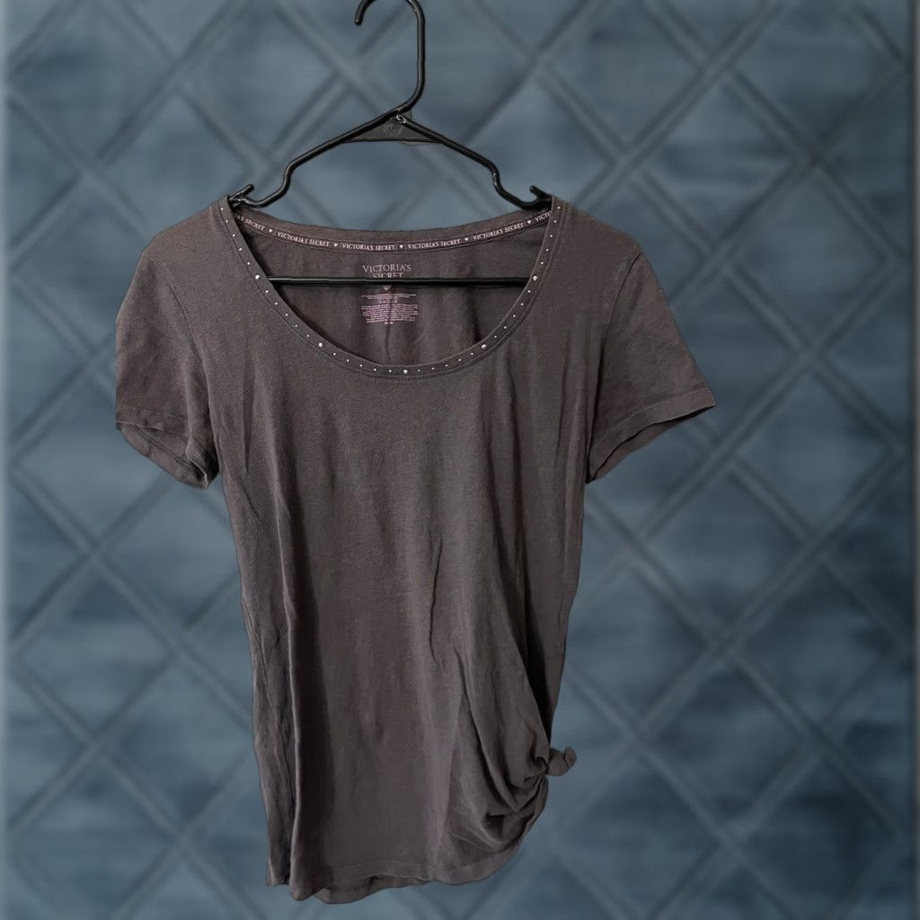 Victoria's Secret VINTAGE Victoria’s Secret Pajama Top Women's Medium Brown Jersey Sleep Tee Crew Neck Logo Lounge Shirt Size M / US 6-8 / IT 42-44 - 1 Thumbnail