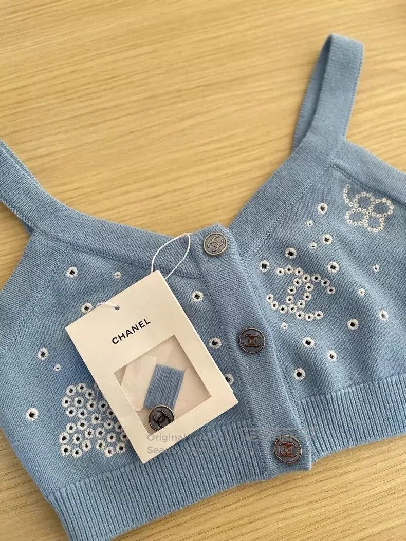 Chanel Chanel 2023 Blue Logo Knit Camisole. Size US XS / EU 42 / 0 - 4 Thumbnail