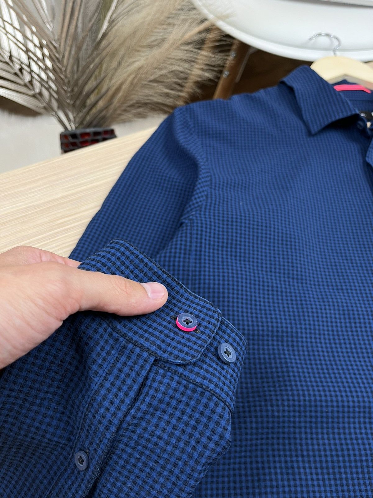 Rapha Mens Rapha Shirts size XL Size US XL / EU 56 / 4 - 6 Thumbnail
