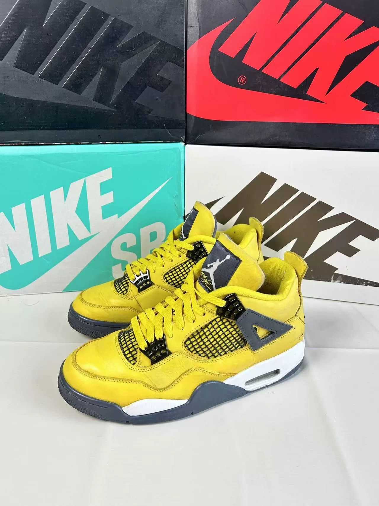 Nike Nike Lowtop Sneakers 42 Men Size US 9 / EU 42 - 1 Thumbnail