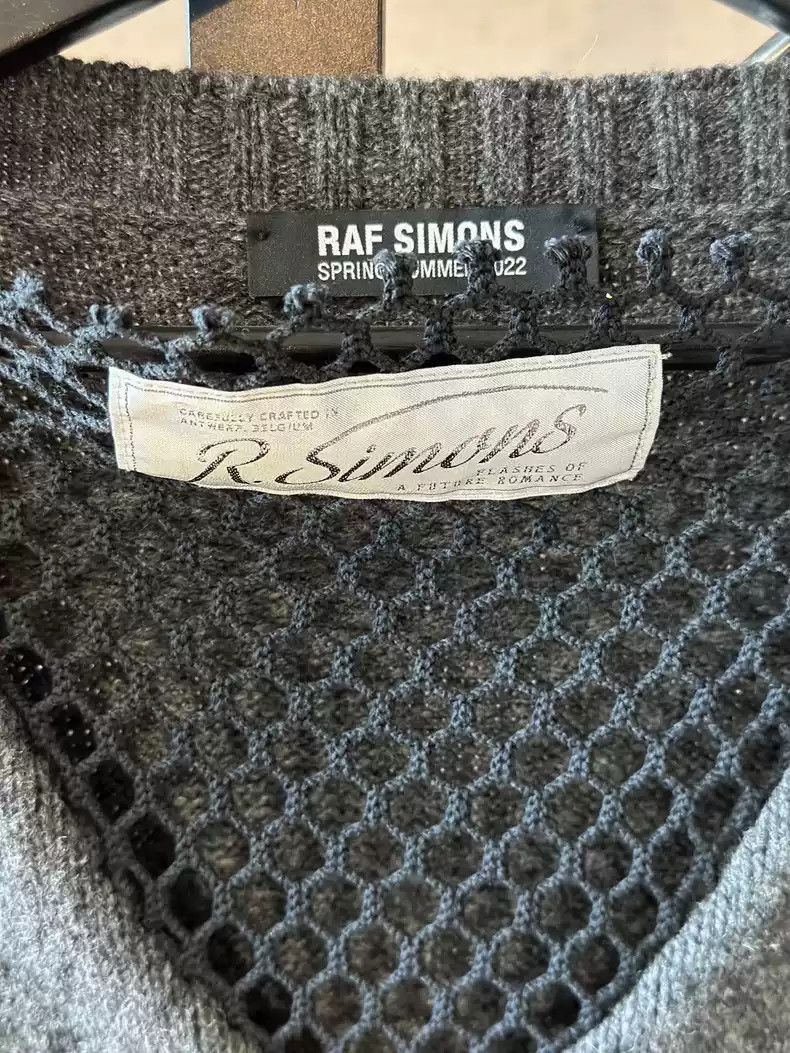 Raf Simons Raf Simon grid V-neck sweater-2505 Size US L / EU 52-54 / 3 - 7 Thumbnail