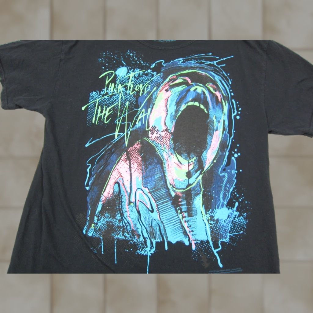 Liquid Blue Pink Floyd Shirt Mens Large L Black The Wall Liquid Blue Screaming Face Shirt Size US L / EU 52-54 / 3 - 1 Thumbnail