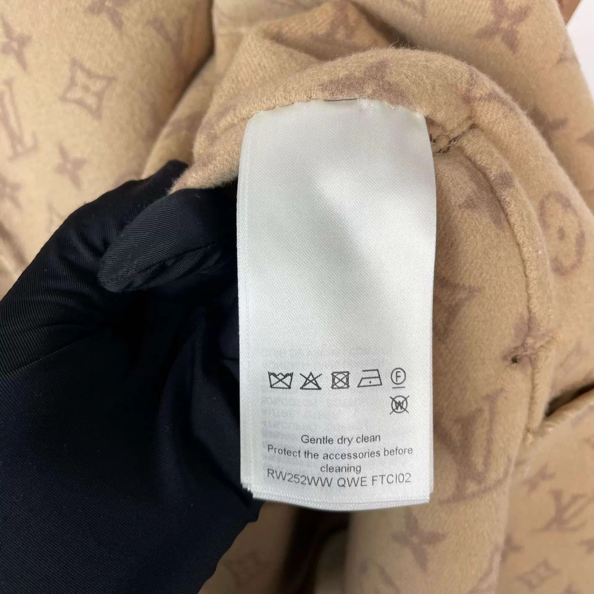 Louis Vuitton lv cashmere coat brown Size L / US 10 / IT 46 - 7 Thumbnail