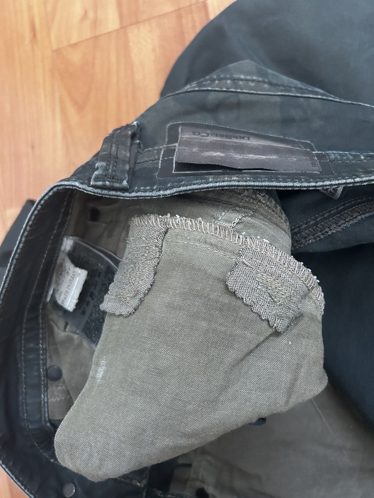 Diesel × Diesel Black Gold Diesel Thavar « Faces » slim pants 31W x32L Size US 31 - 11 Thumbnail