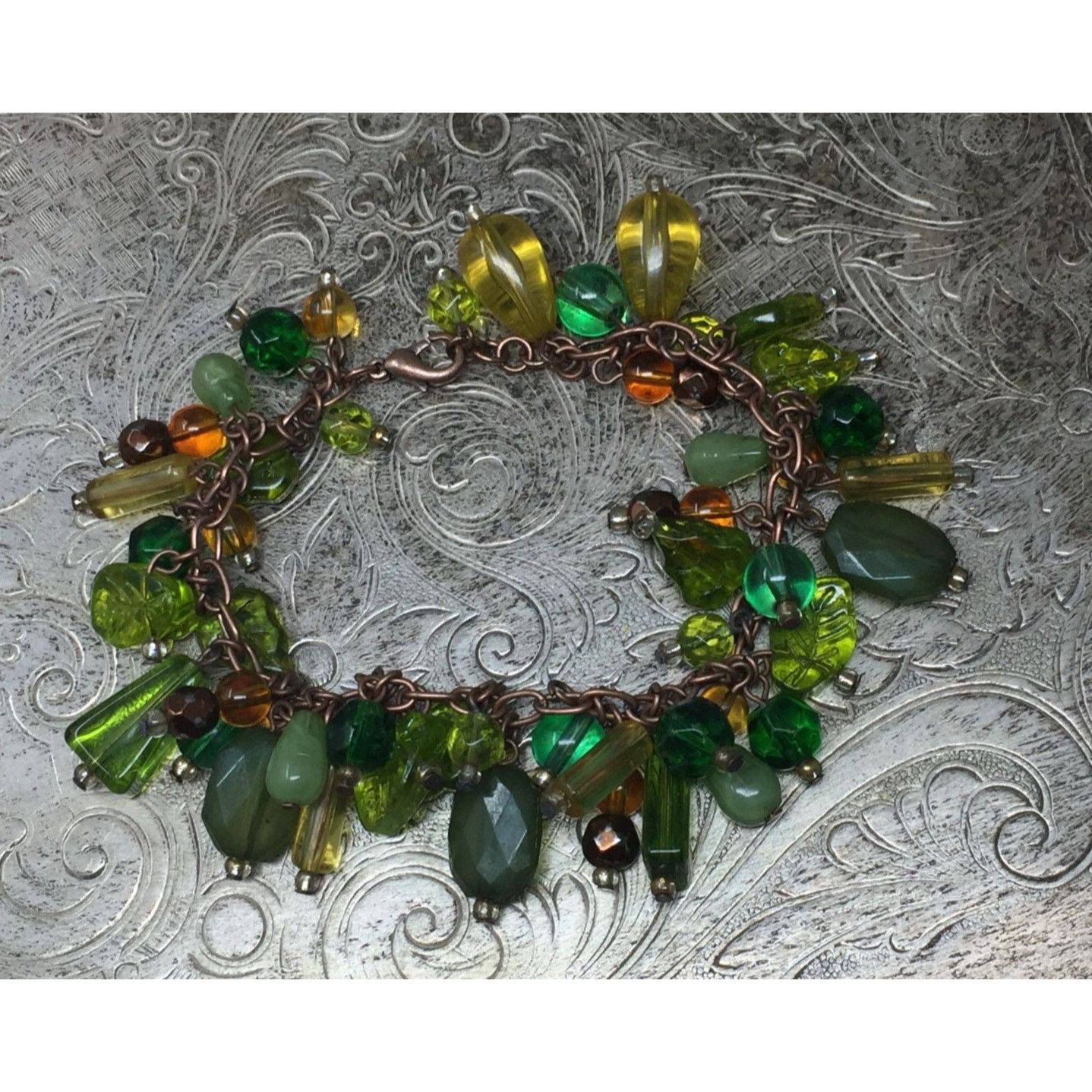 Other Women's Green Dangly Chunky Charm Bracelet Size ONE SIZE - 5 Thumbnail