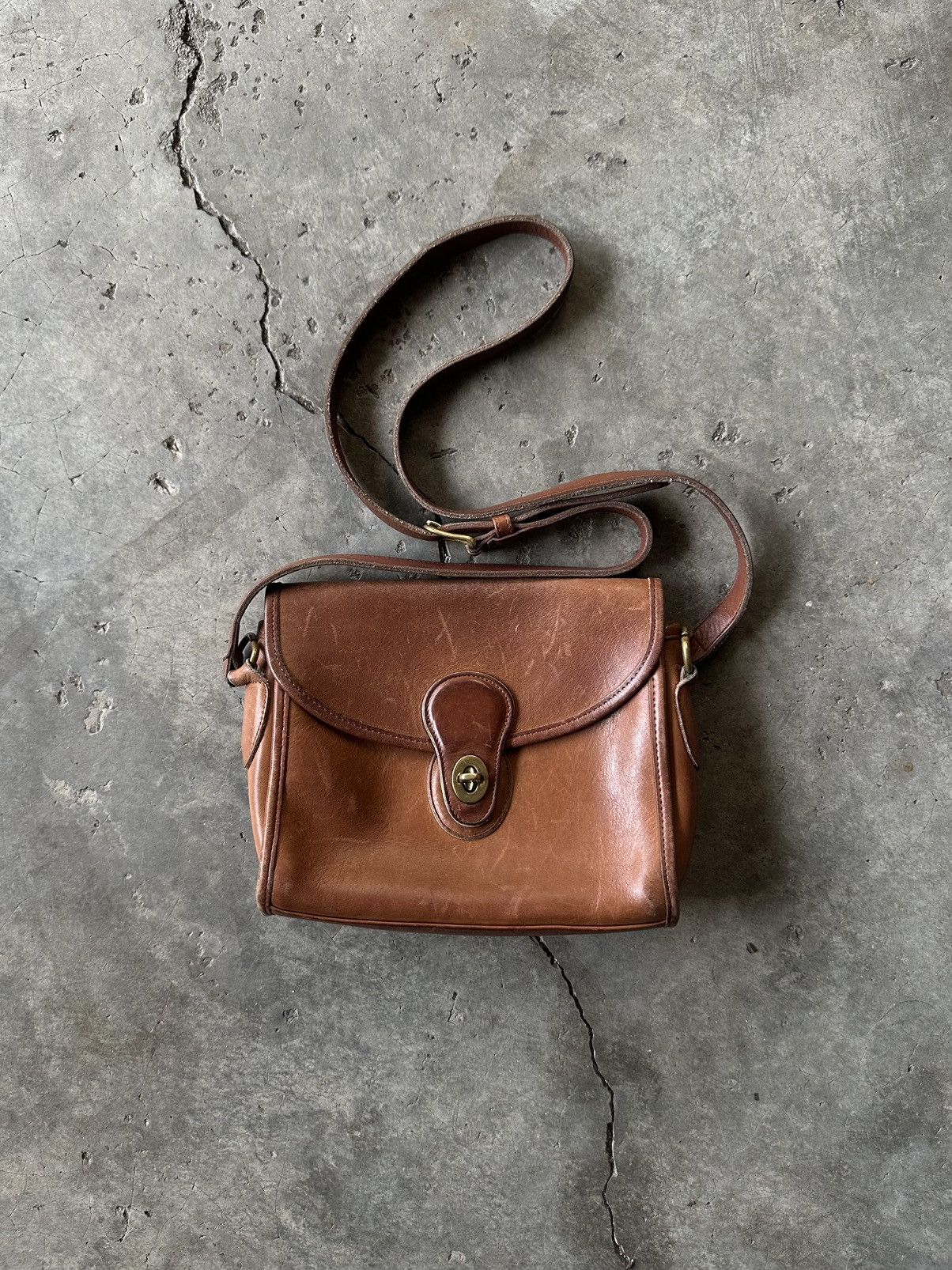 Coach COACH Vintage Willis British Tan Leather Crossbody Bag Size ONE SIZE - 1 Thumbnail