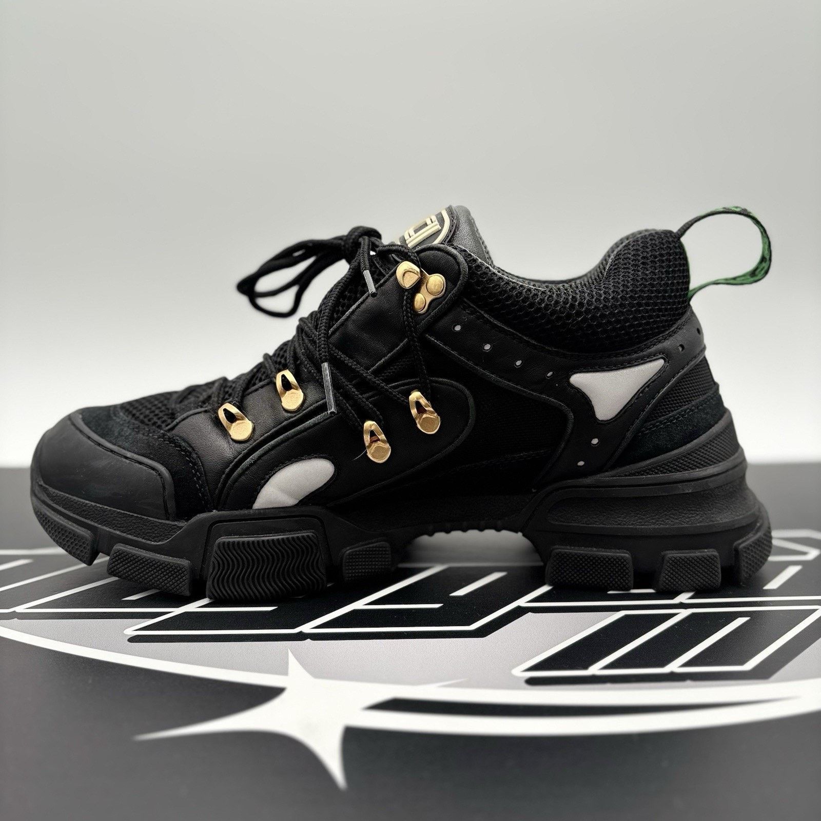 Gucci Gucci Flashtrek ' SEGA Black Leather ' | GOOD CONDITION! Size US 8.5 / EU 41-42 - 4 Thumbnail
