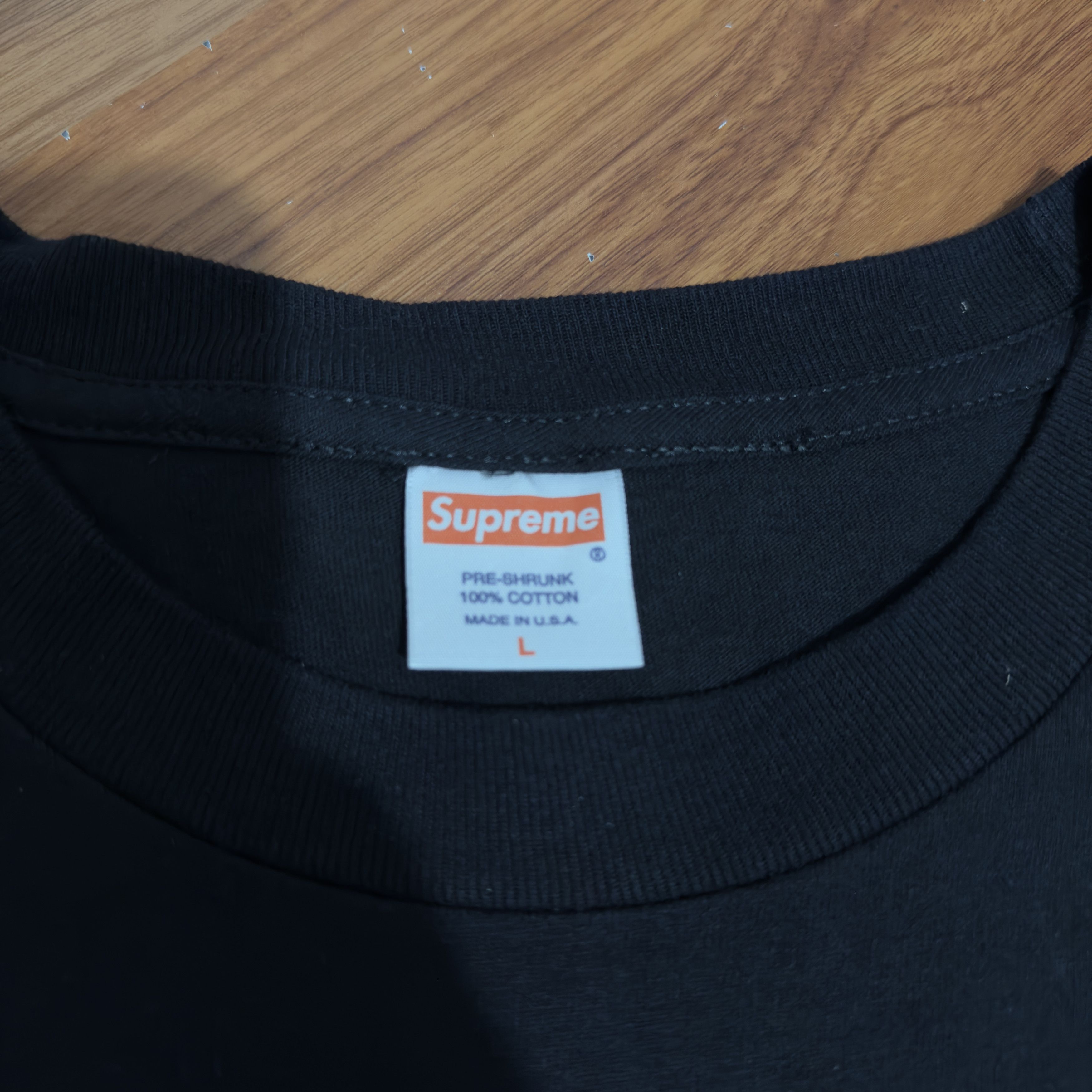 Supreme × Vintage Supreme Rare Logobox Silver on black Hologram Size US L / EU 52-54 / 3 - 4 Thumbnail