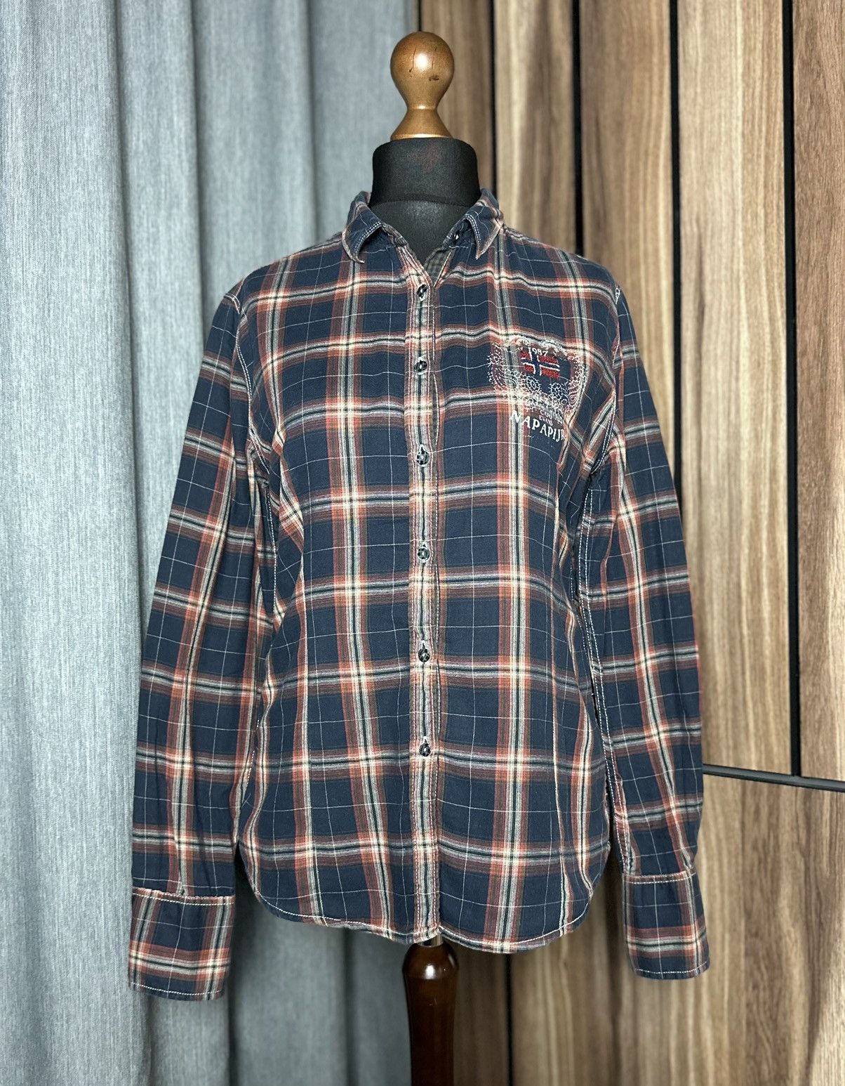Napapijri Napapijri Logo Check Shirt Long Sleeve Women's Size L Size L / US 10 / IT 46 - 2 Thumbnail