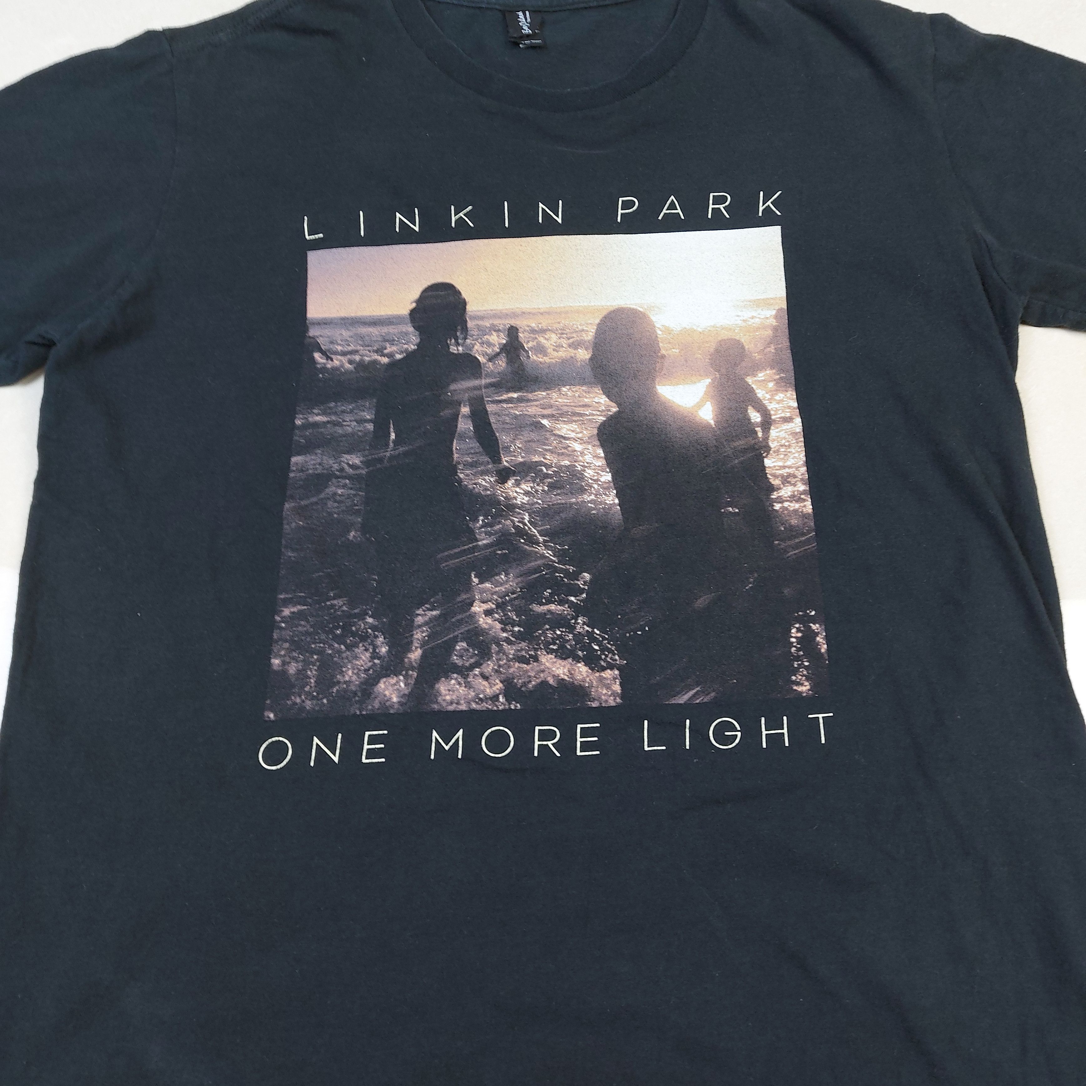 Band Tees Official 2017 Linkin Park Band One More Light Merch TEE Size US S / EU 44-46 / 1 - 5 Thumbnail