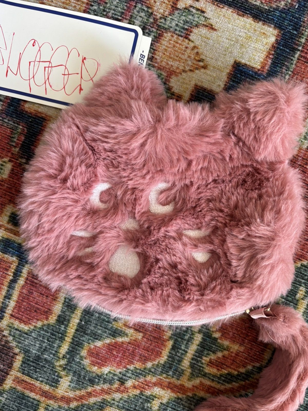 Ne-Net ne net fuzzy cat pouch Size ONE SIZE - 1 Thumbnail