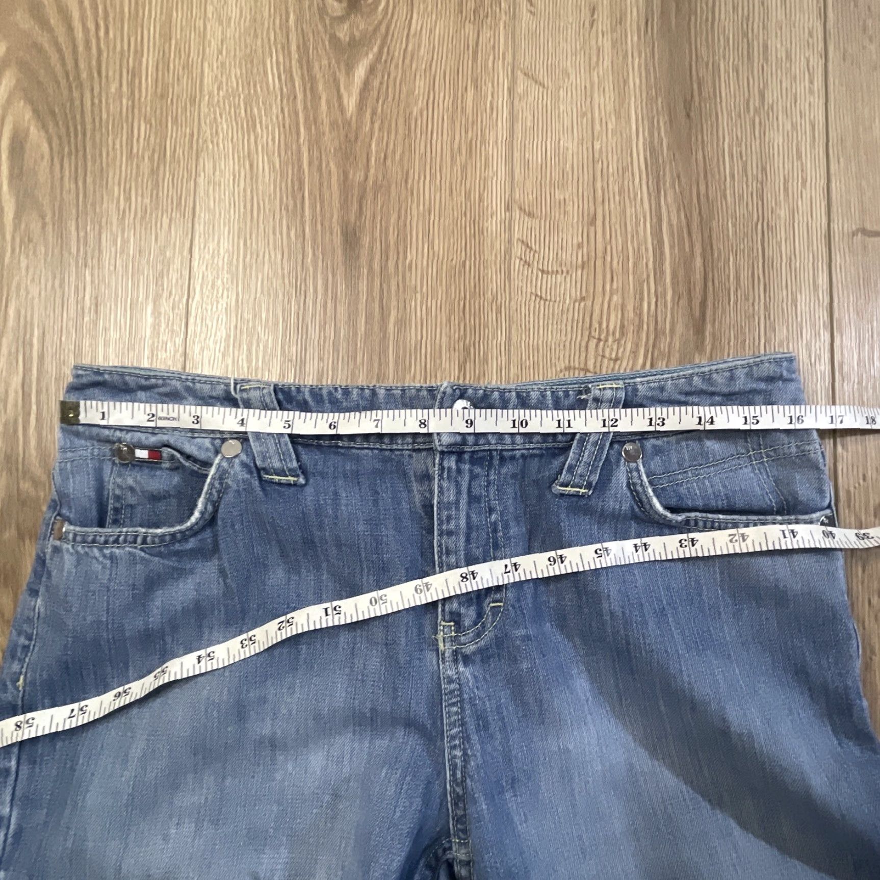 Tommy Hilfiger Tommy Hilfiger Jeans Womens 8 Blue Flared Medium Wash Stretch Denim Size 30" / US 8 / IT 44 - 5 Thumbnail