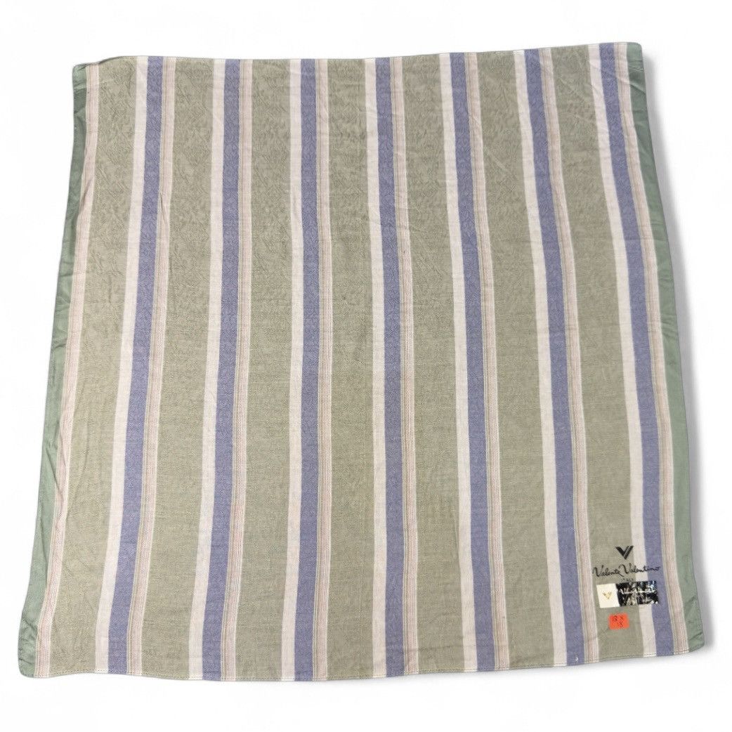 Vintage 🔥Handkerchief | Neckerchief | Bandana | Pocket-square | Size ONE SIZE - 3 Thumbnail