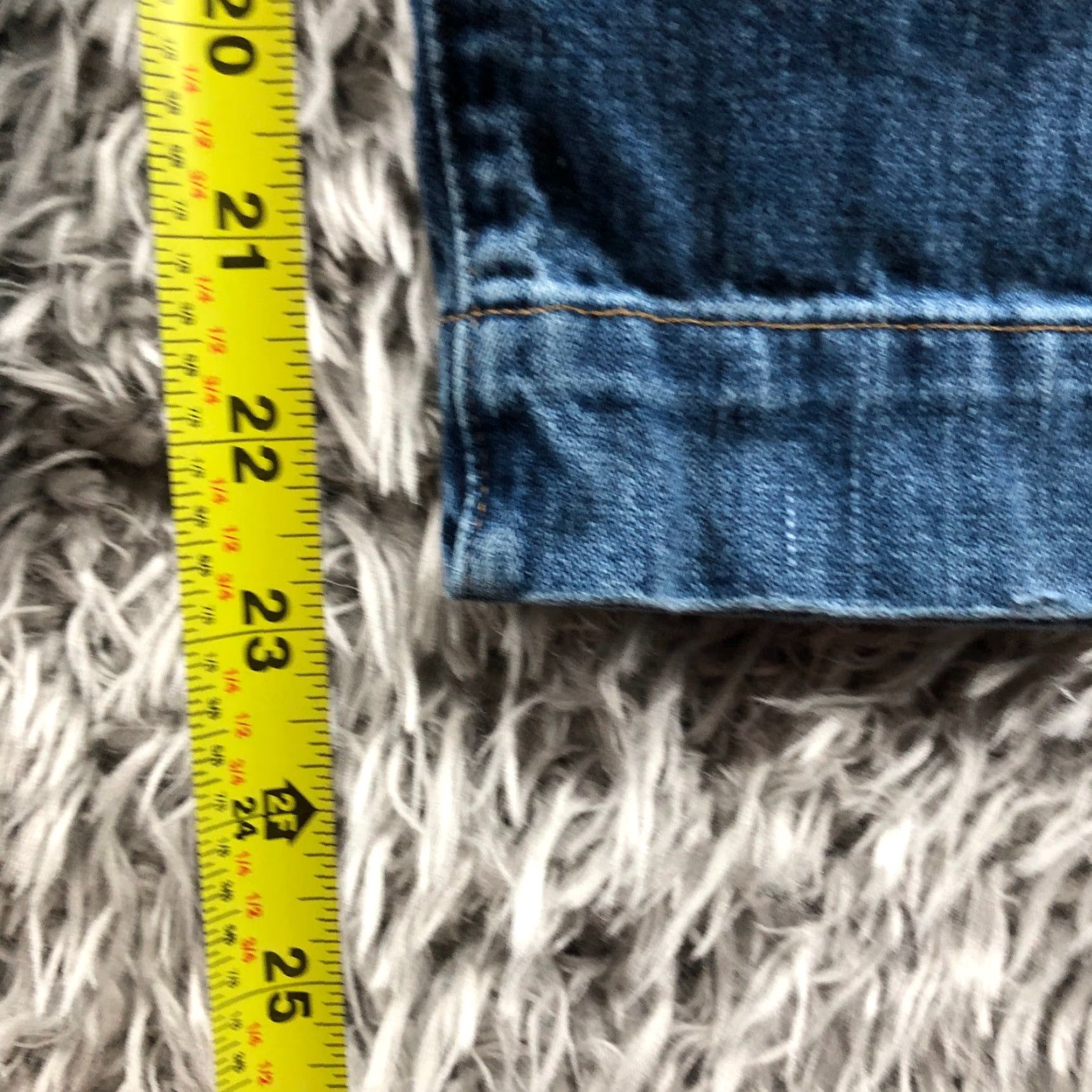 Eddie Bauer Eddie Bauer Jeans Size 10 Womens Mid Rise Dark Wash Blue Denim Capri Shirt? Size 32" / US 10 / IT 46 - 3 Thumbnail