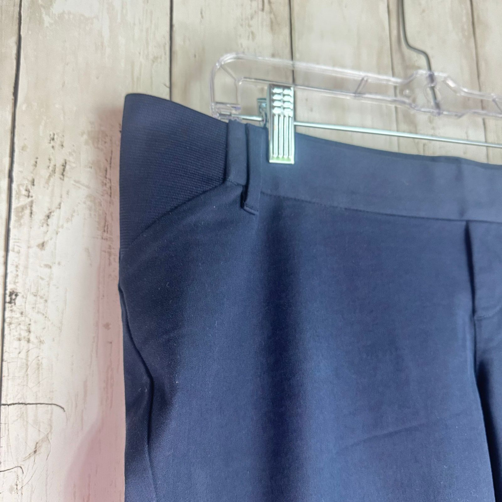 Old Navy Old Navy Maternity Pixie pants Navy Blue Size 8 Size 30" / US 8 / IT 44 - 2 Thumbnail