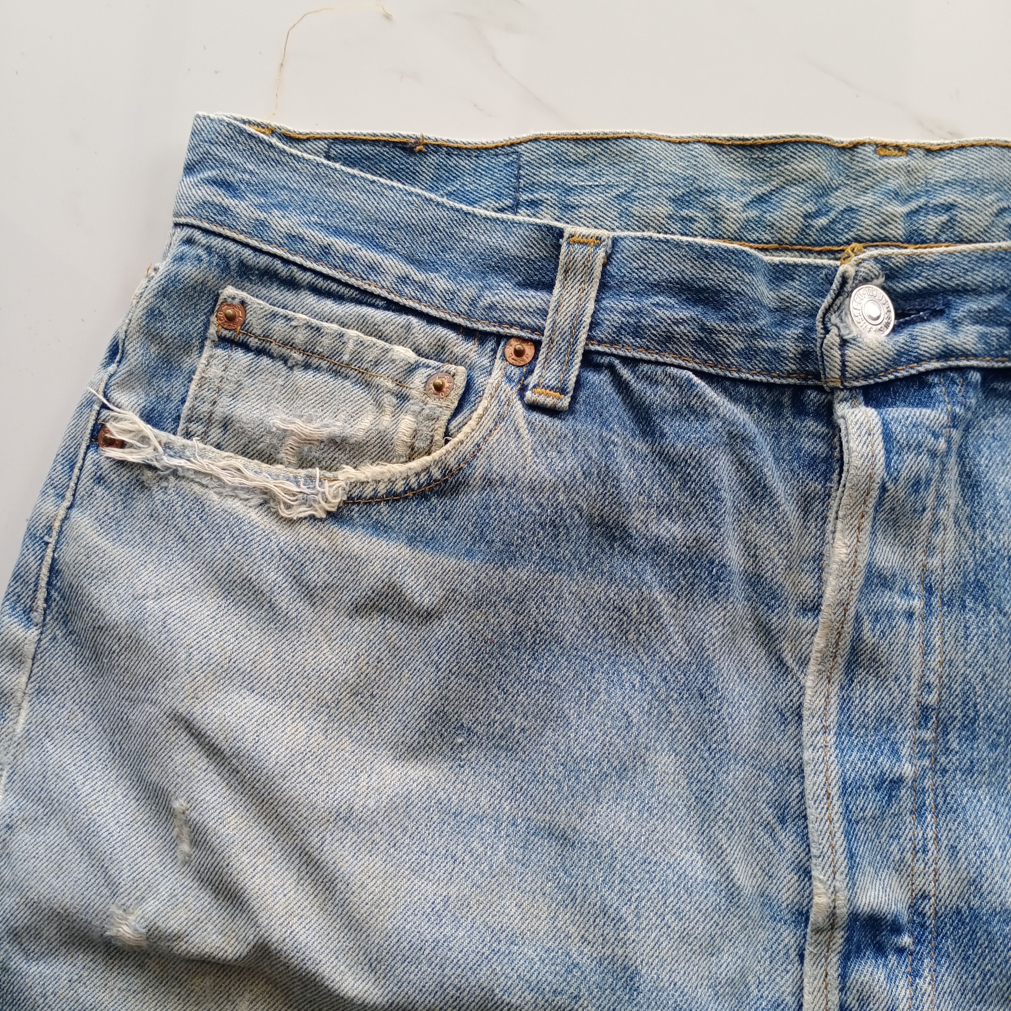 Levi's Vintage Clothing Vintage 80s 90s Levis 501 USA cut off distressed jeans Size US 34 / EU 50 - 2 Thumbnail