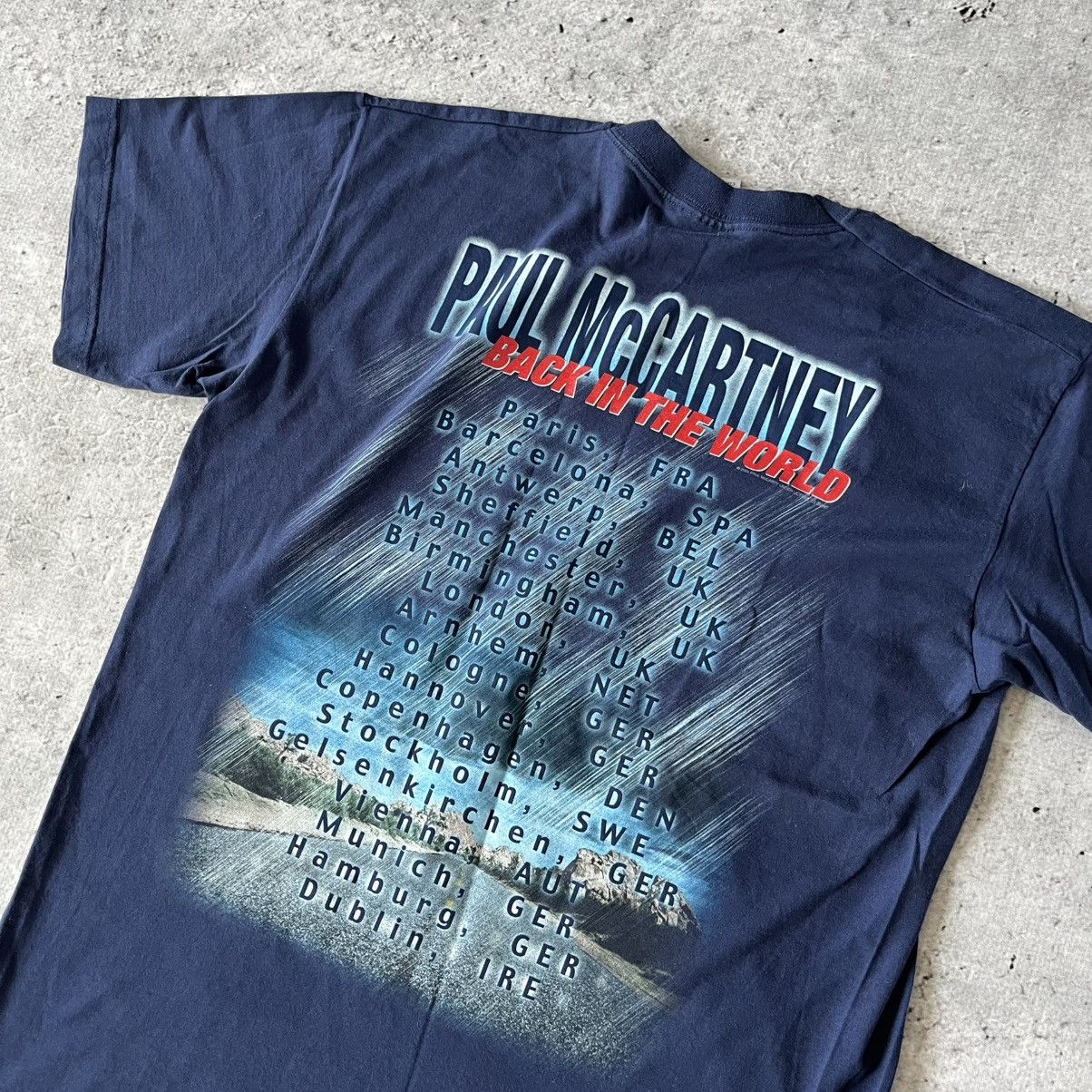 Band Tees × Vintage Vintage Paul McCartney back in the world merch band tee 2003 Size US M / EU 48-50 / 2 - 5 Thumbnail