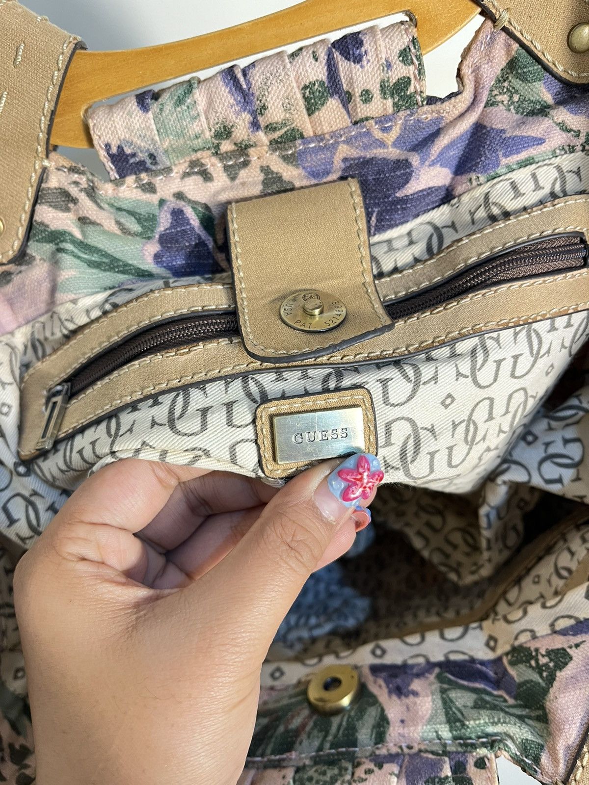 Guess Guess purse multi color majority Size ONE SIZE - 9 Thumbnail