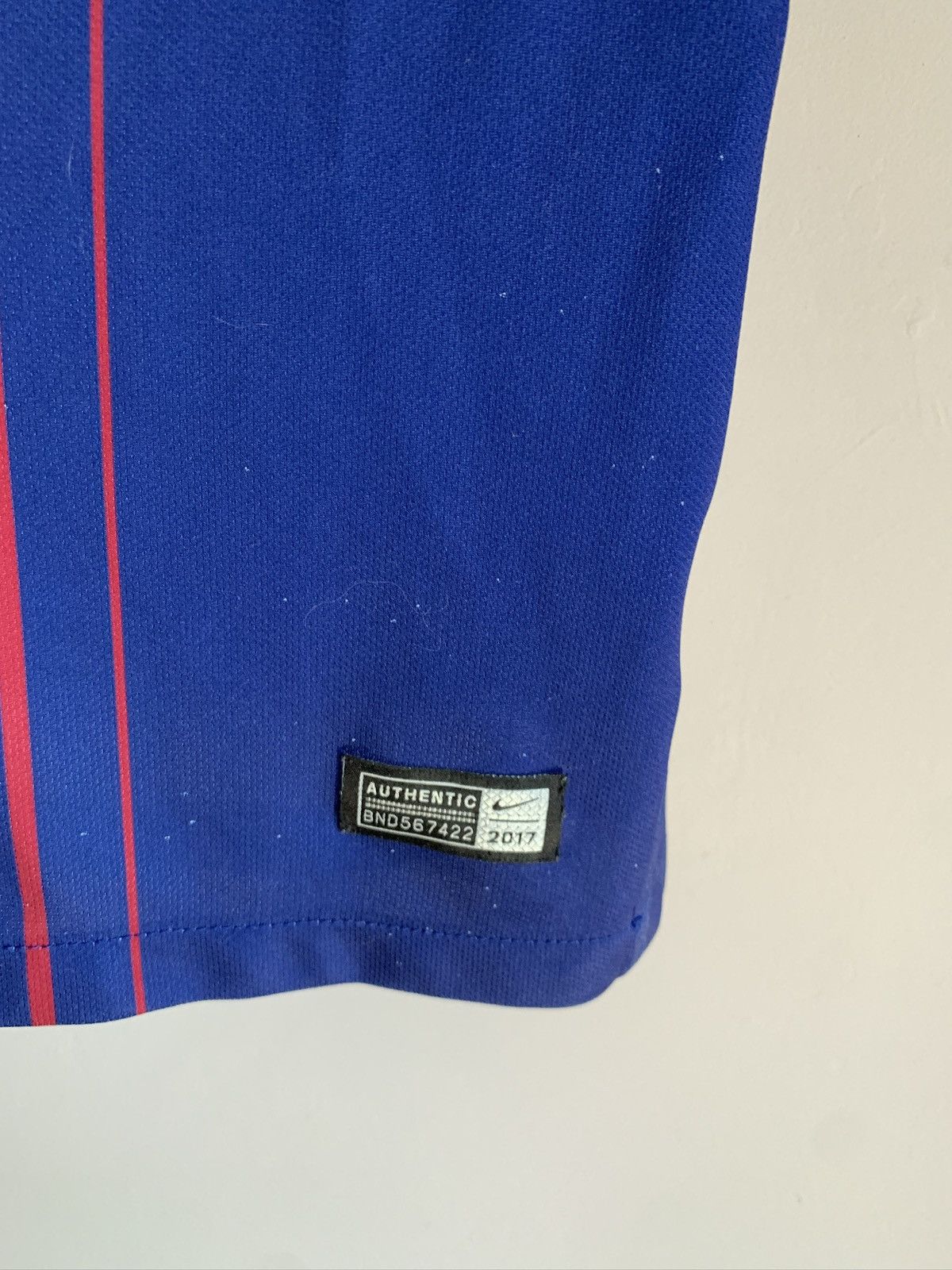 Nike Barcelona 2017 Home Football Shirt Nike Soccer Jersey Sz XS Size US S / EU 44-46 / 1 - 8 Thumbnail