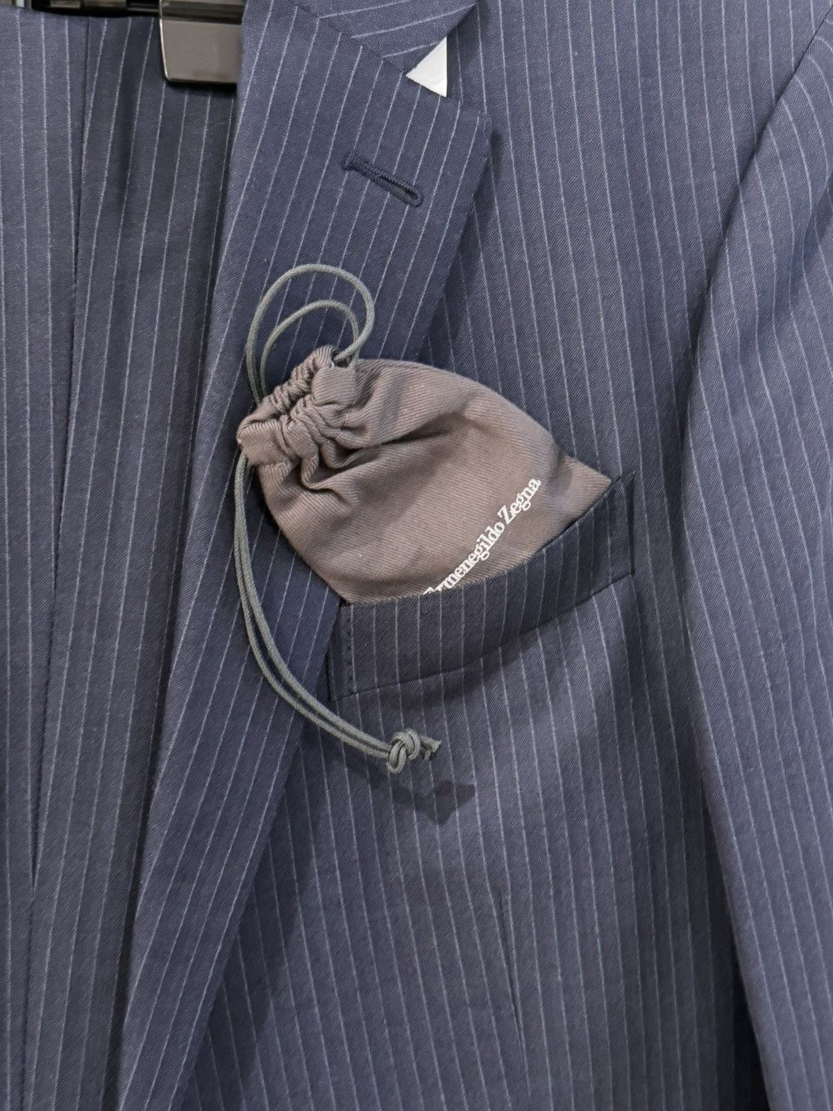 Ermenegildo Zegna Zegna Trofeo 600 42R US / 52IT Blue Pinstripe 2-Piece Suit Size 42R - 7 Thumbnail