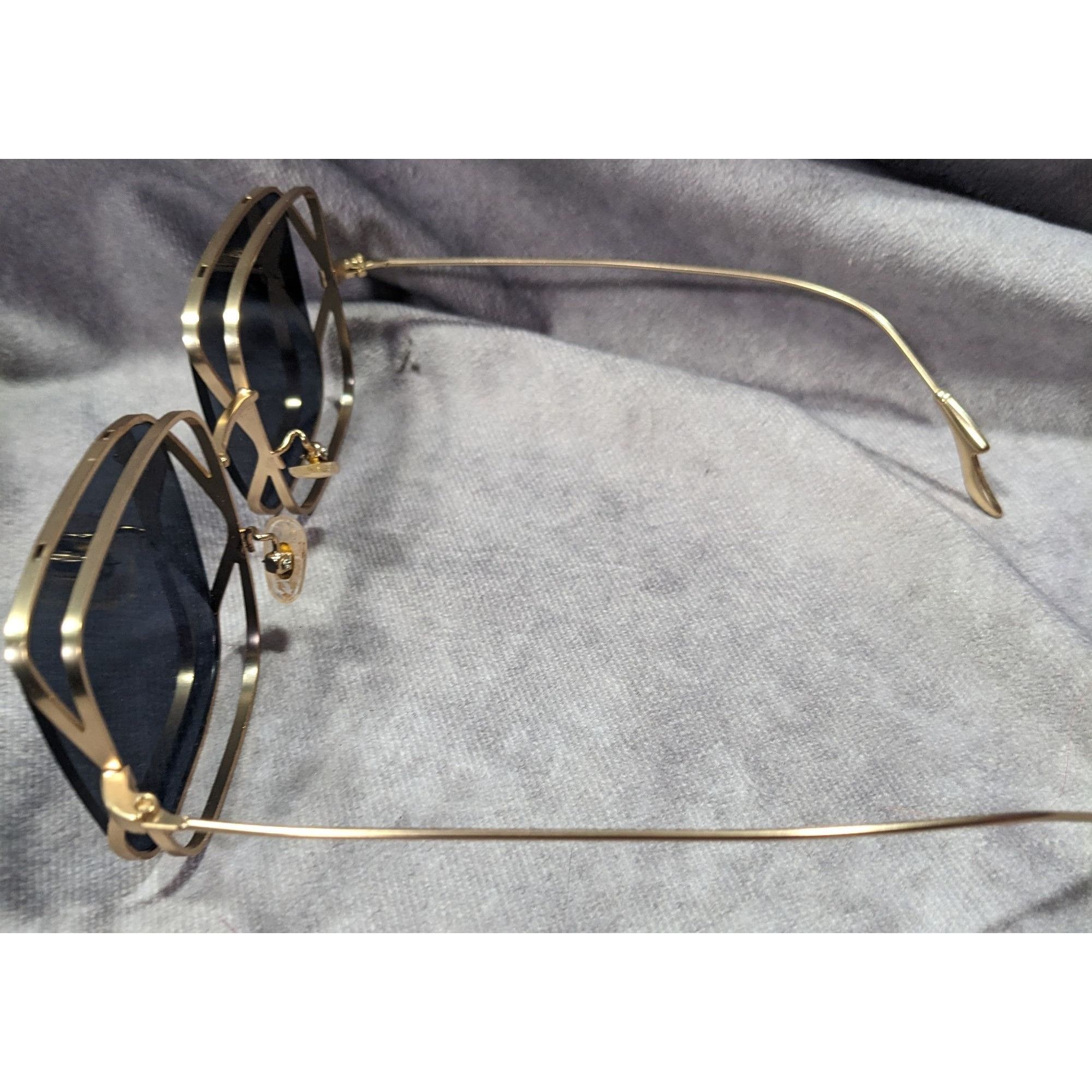 Other Unique Retro Double Lens Frame Gold Tone Square Sunglasses Size ONE SIZE - 5 Thumbnail