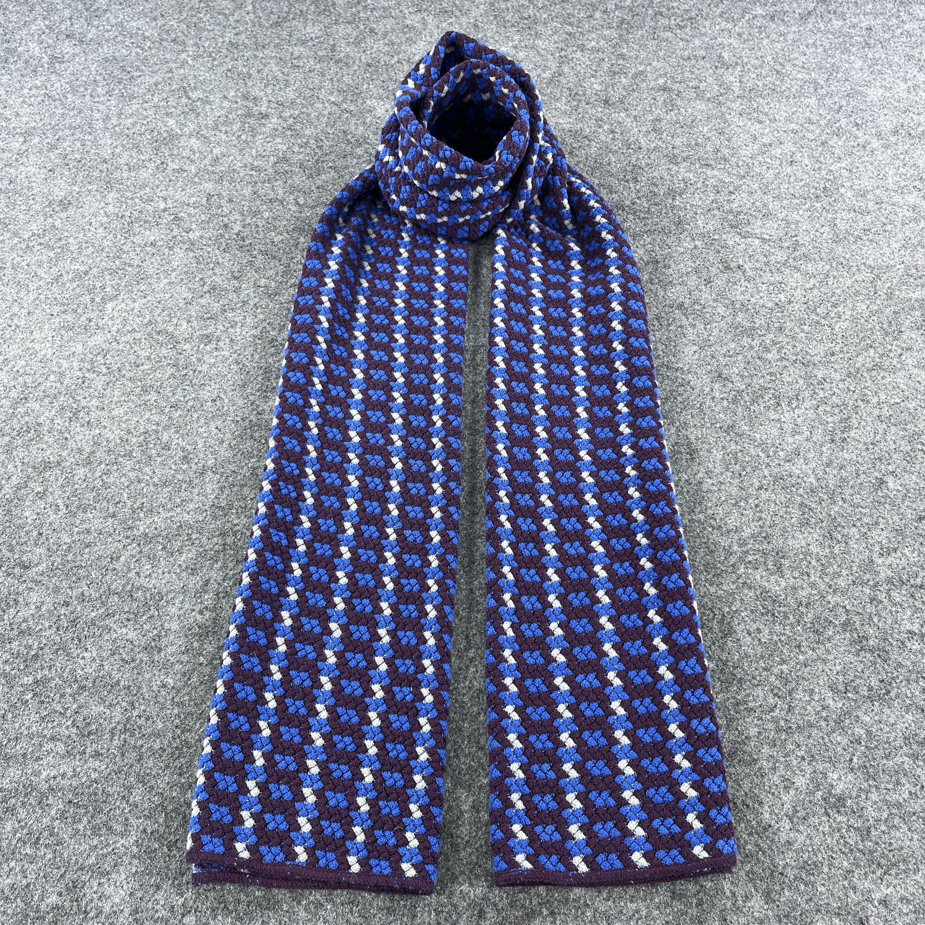 Missoni Scarf / Muffler / Neckwear K013