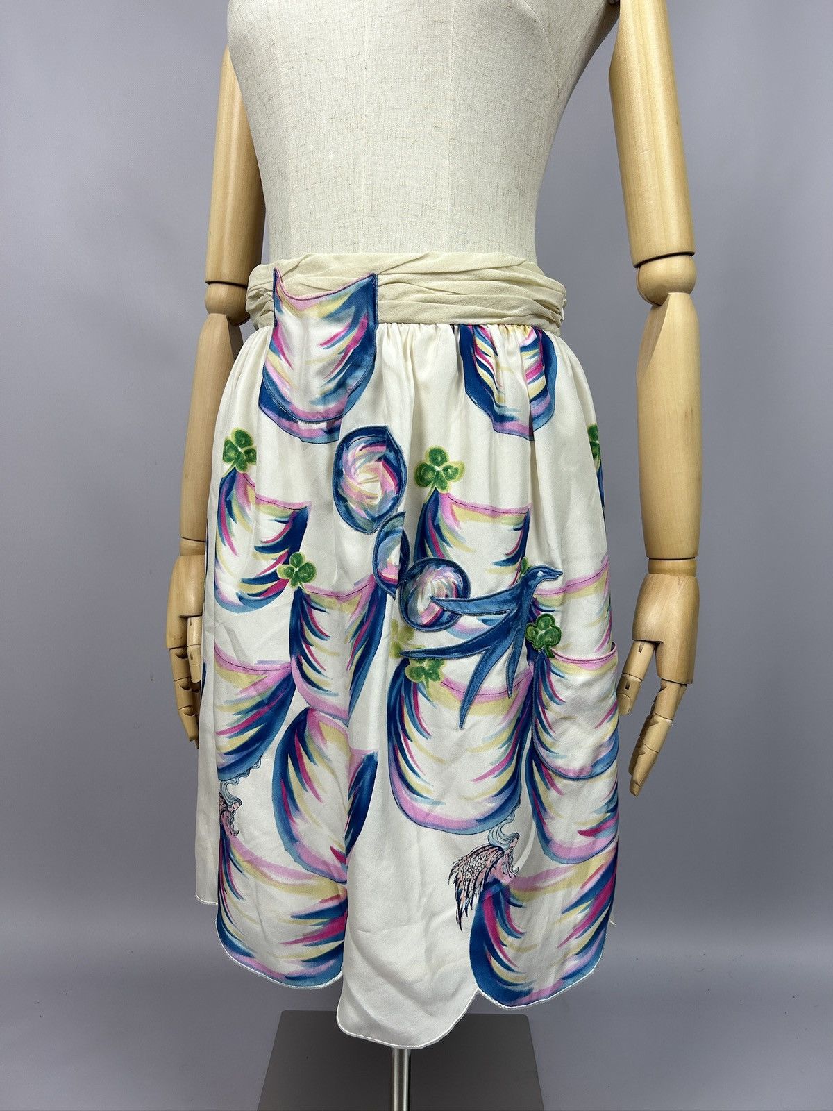 Designer × Japanese Brand × Tsumori Chisato Tsumori Chisato Floral Animal Printed Silk Skirt Size 3 / L Size 32" / US 10 / IT 46 - 1 Thumbnail
