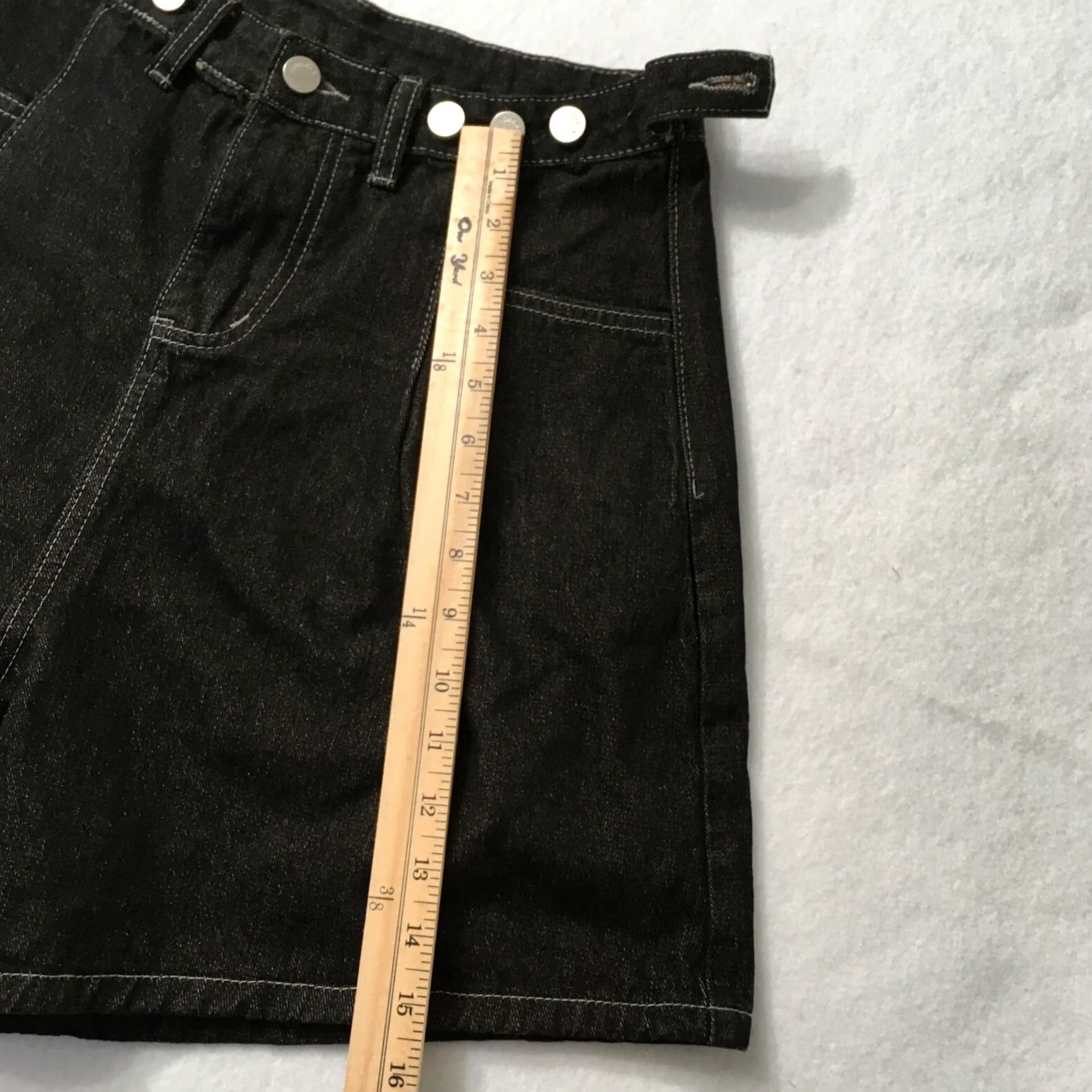 Denime YOBARLA 8993 MEDIUM Womens Denim Shorts DARK WASH - Vintage & Non-New Size 27" / US 4 / IT 40 - 3 Thumbnail