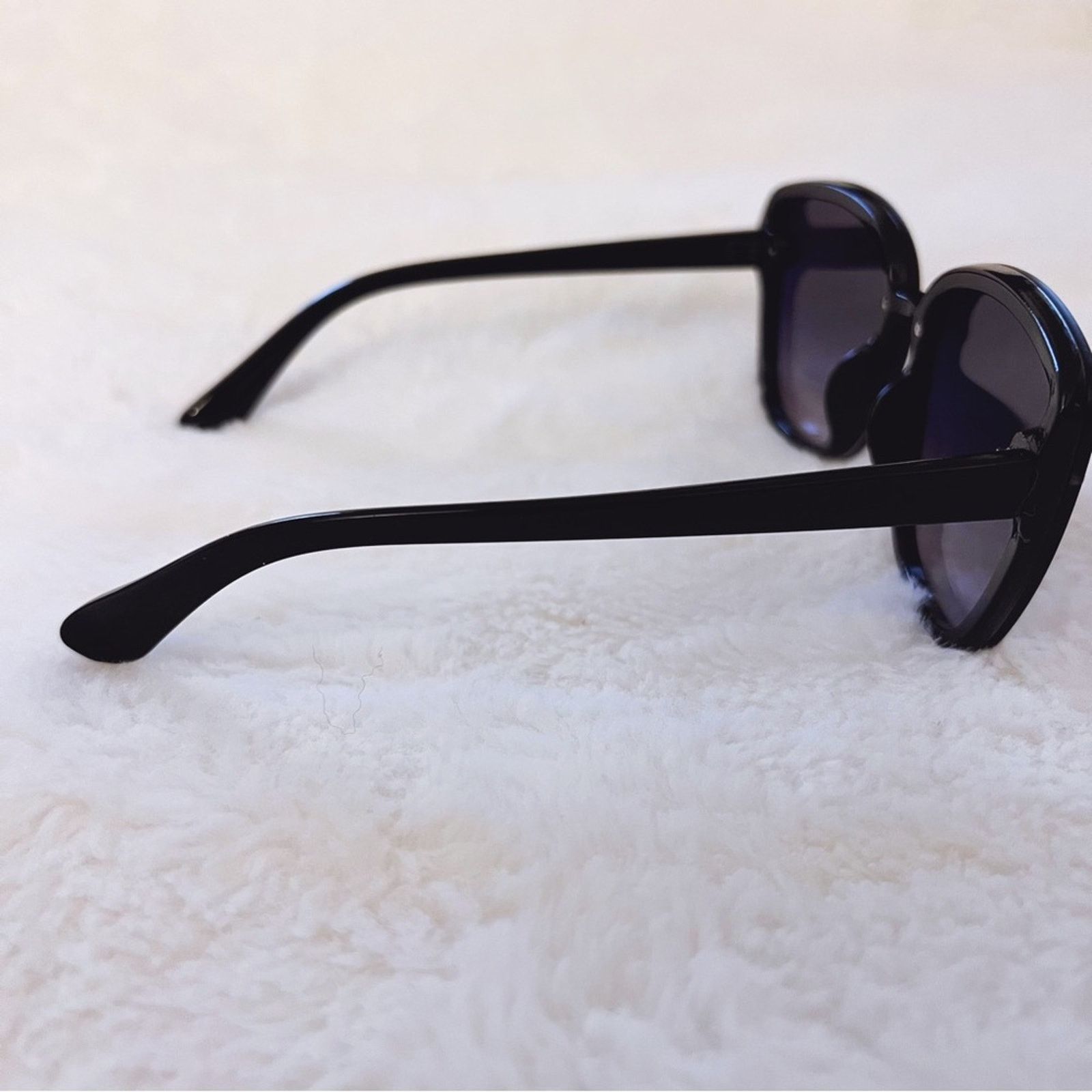 Other Giselle Black Oversized Cat Eye Sunglasses Size ONE SIZE - 5 Thumbnail