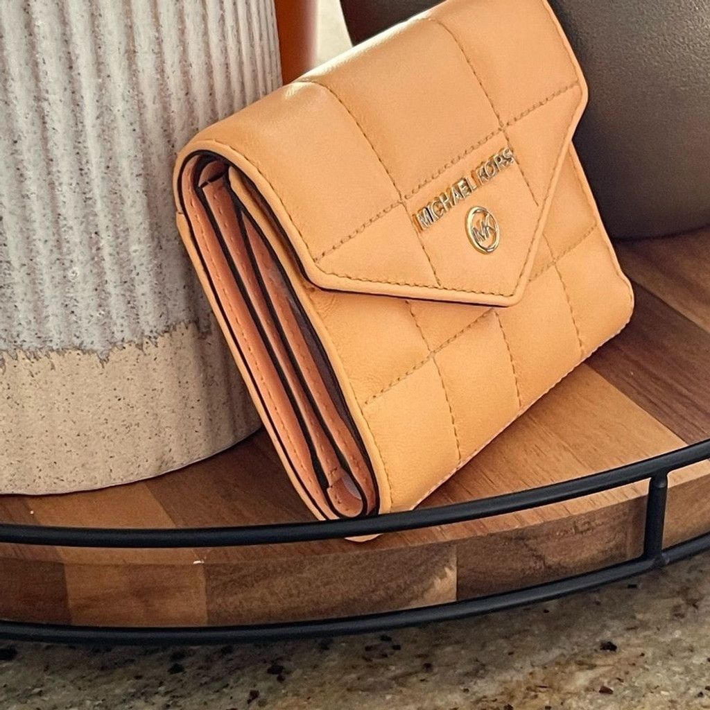Michael Kors New Mk medium trifold wallet Size ONE SIZE - 1 Thumbnail