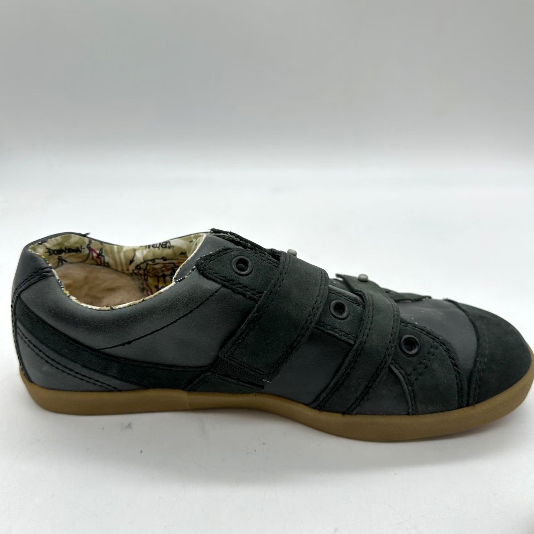 Ugg UGG Landry Black Leather Sneakers Women's Size 5 Hook & Loop Closure Sneakers Size US 5 / IT 35 - 6 Thumbnail