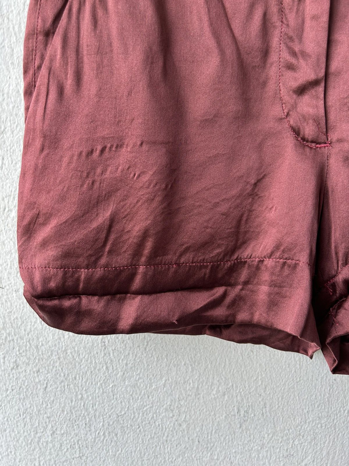 Alexander McQueen Alexander Mqueen Maroon Shorts Pants Size 27" / US 4 / IT 40 - 7 Thumbnail