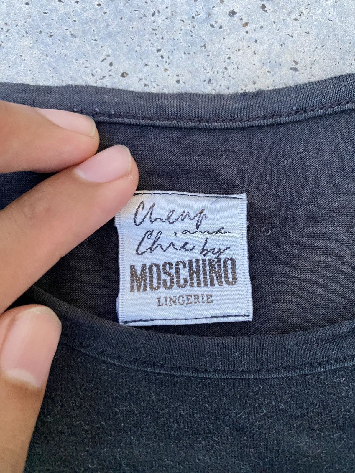 Moschino Vintage Moschino Script Wording Band T-Shirt Size S / US 4 / IT 40 - 5 Thumbnail